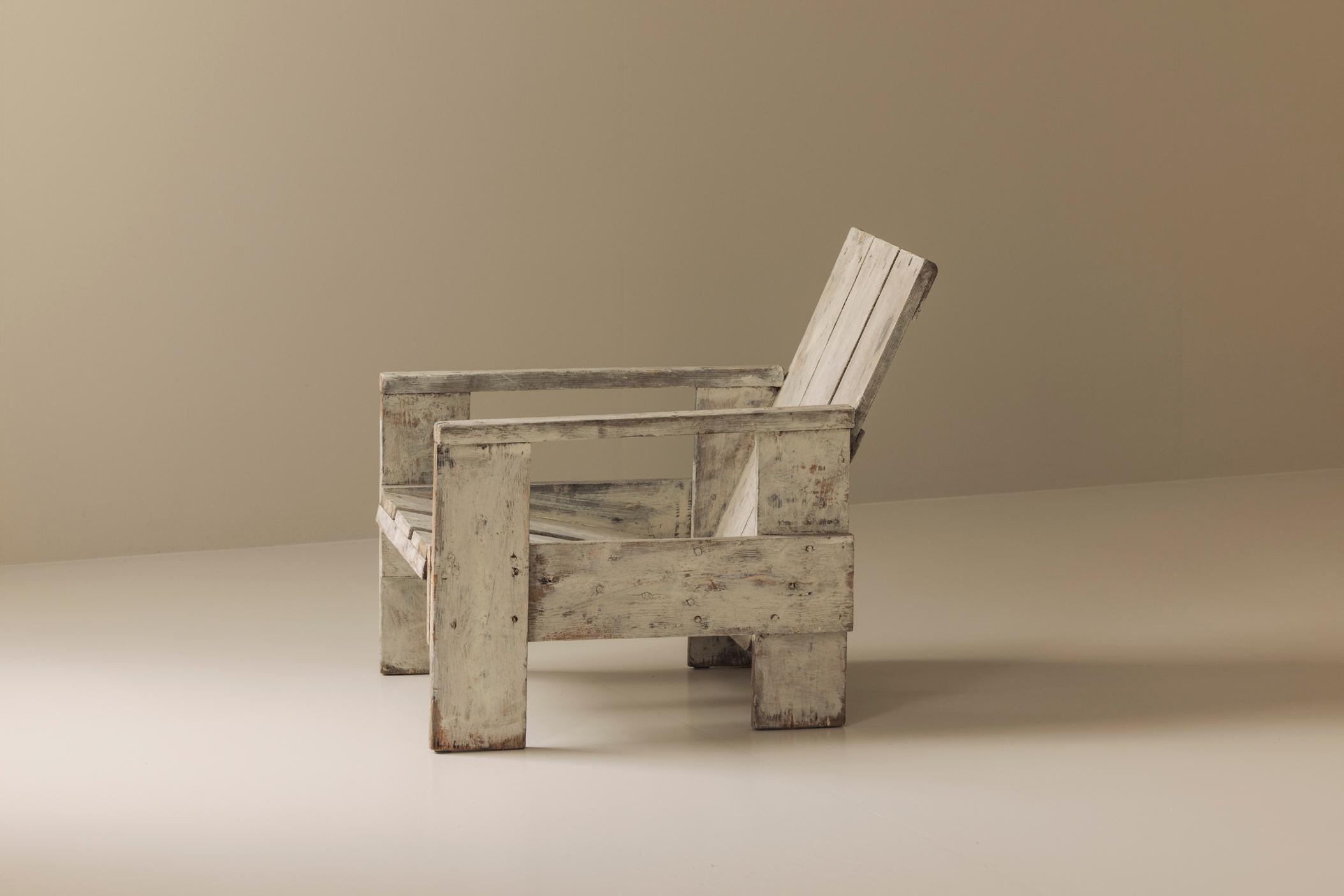 Sedia di cassa non convenzionale, alla maniera di Gerrit Rietveld, anni '70 in vendita 7