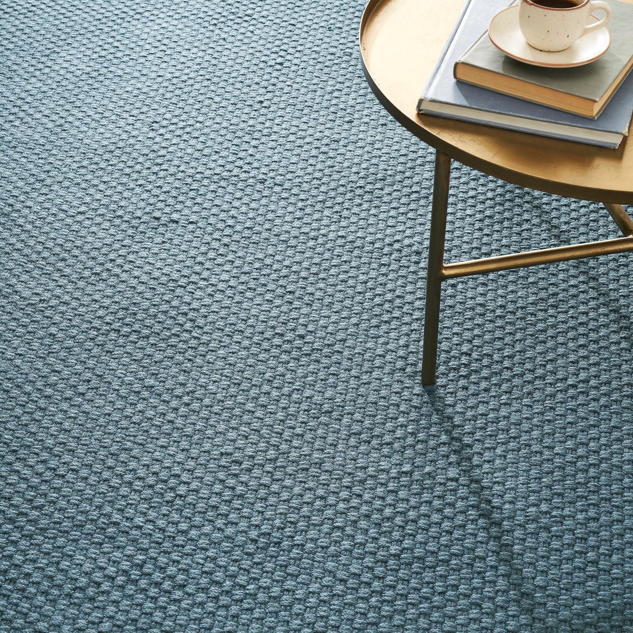 Unda 6x9ft Denim 100% GRS Haustier Textur Korbgeflecht Design Luxus handgewebten Teppich (Indisch) im Angebot