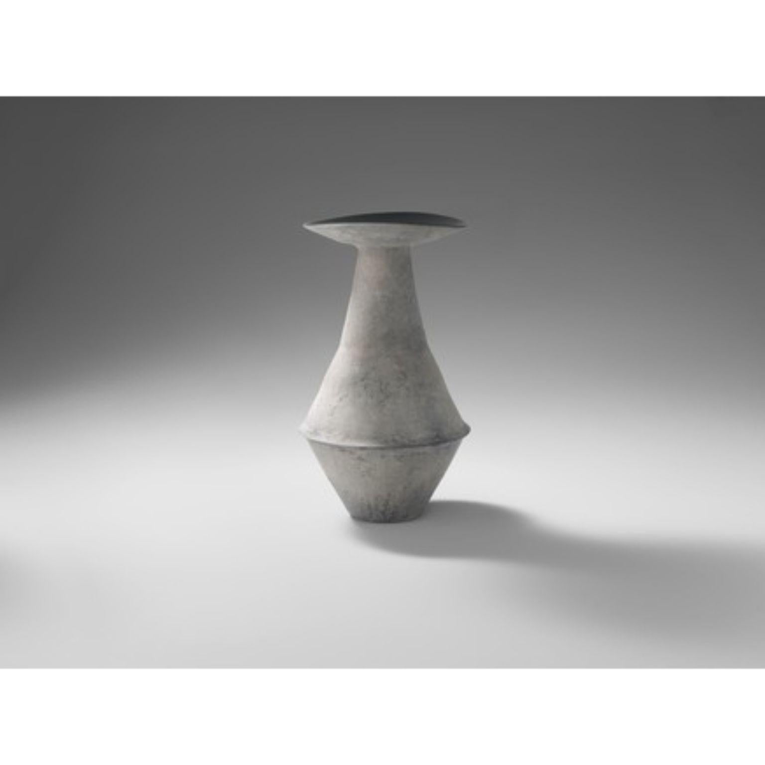 Contemporary Unda Vase by Imperfettolab For Sale
