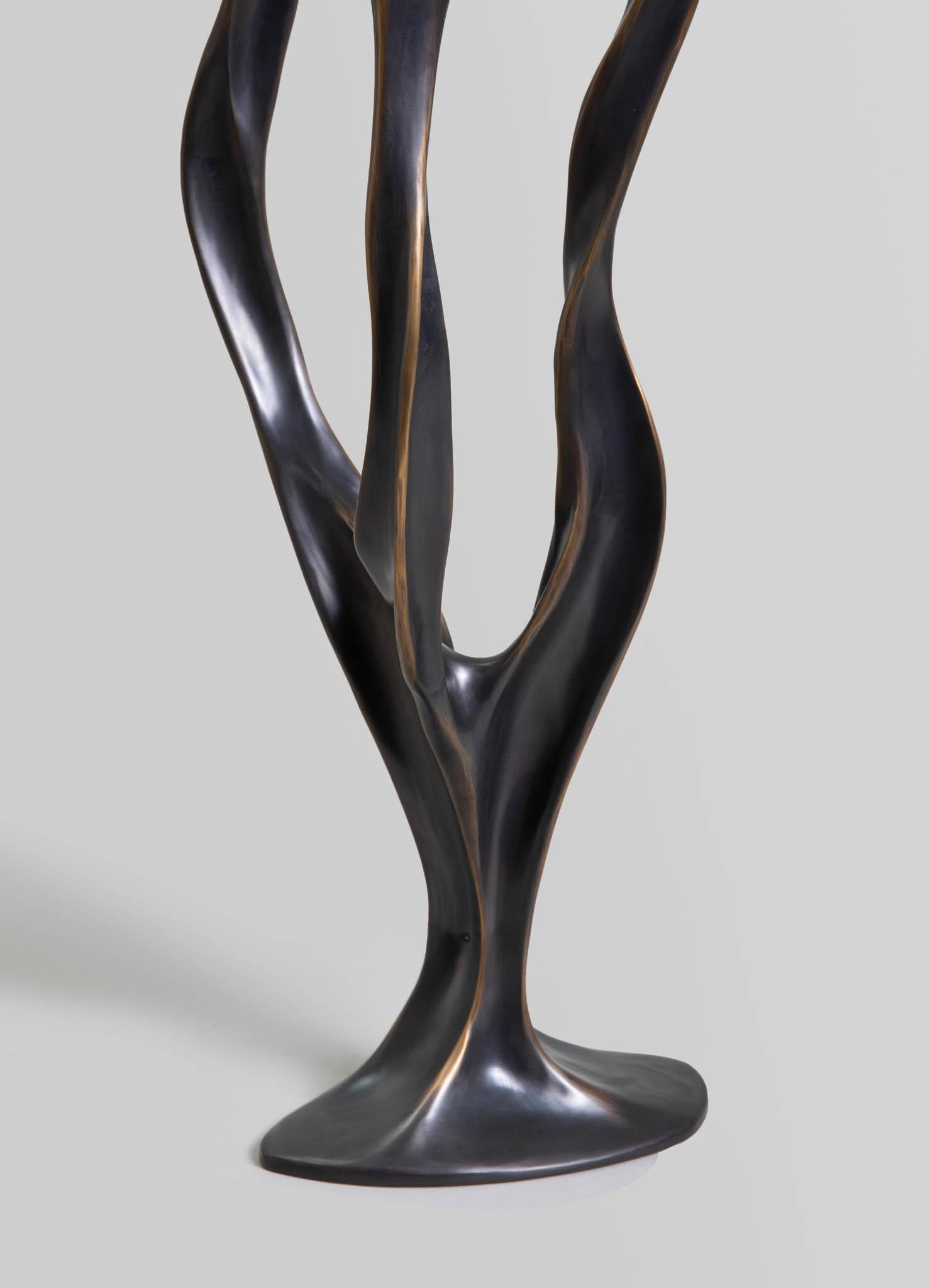 Candelabro in bronzo Under The Banyan Small in ottone, Viya by Vikram Goyal In condizioni Nuovo in vendita a Noida, DL