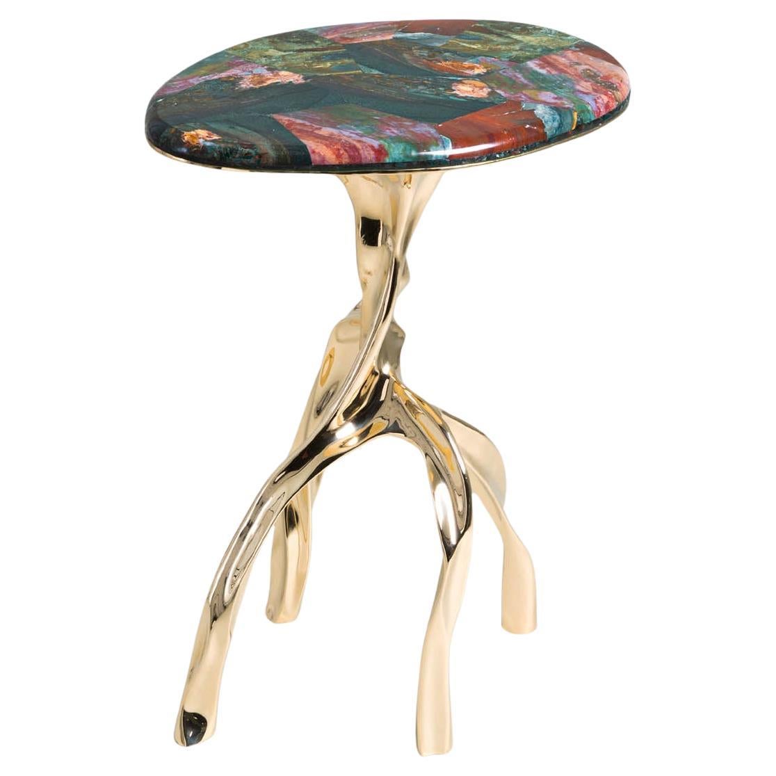Petite table d'appoint Under The Banyan en laiton et pierre semi-précieuse