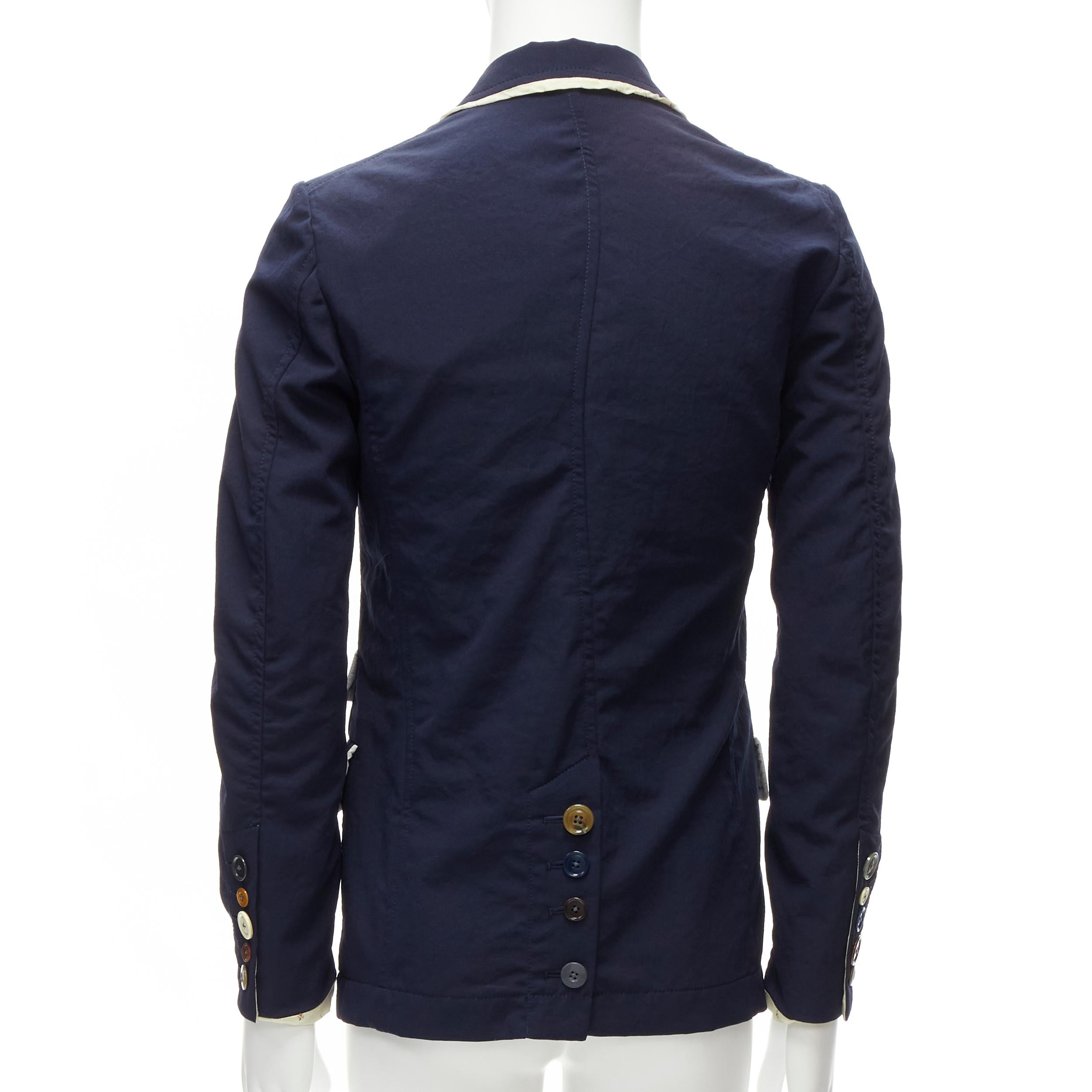 UNDERCOVER - Magnifique blazer en satin bleu marine orné de plusieurs boutons JP2 M, 2014 en vente 1