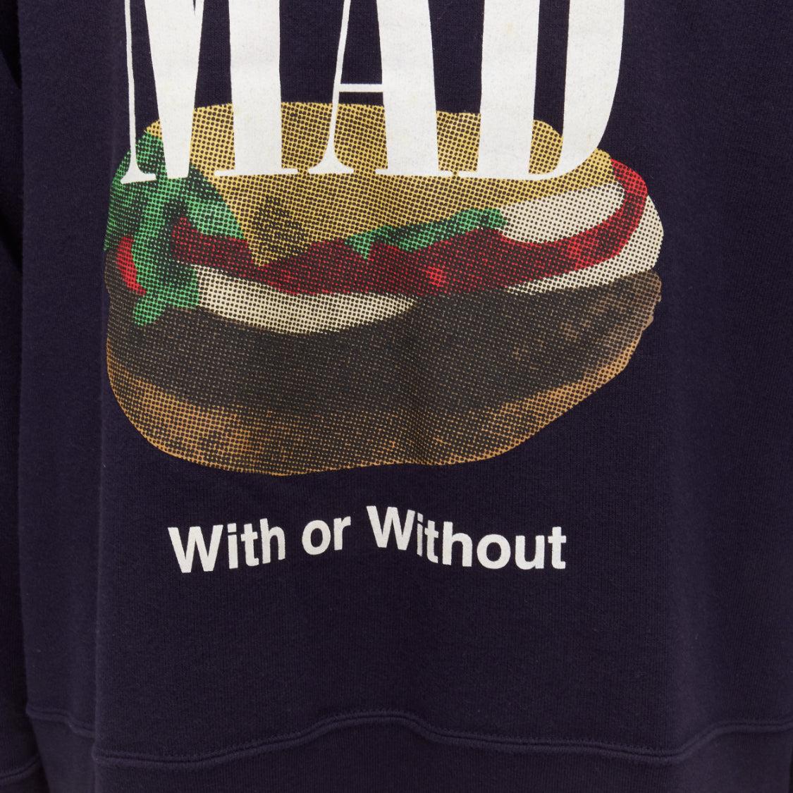 UNDERCOVER 2023 mad burger with without print navy cotton sweater JP3 L
Reference: CAWG/A00256
Brand: Undercover
Collection: 2023
Material: Cotton
Color: Navy
Pattern: Solid
Closure: Pullover
Extra Details: Batwing design.
Made in:
