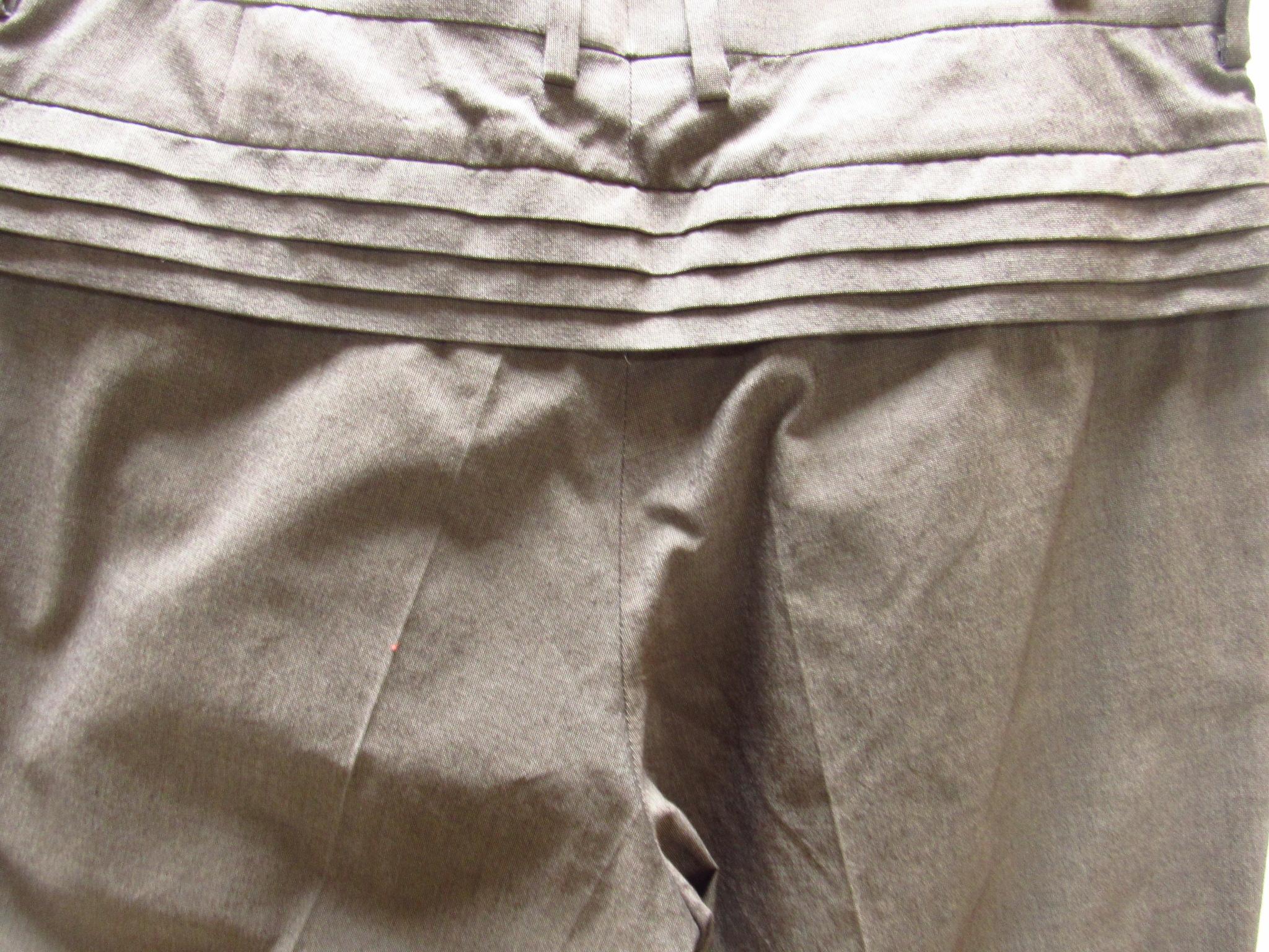 Undercover - Pantalon plissé gris   Pour femmes en vente