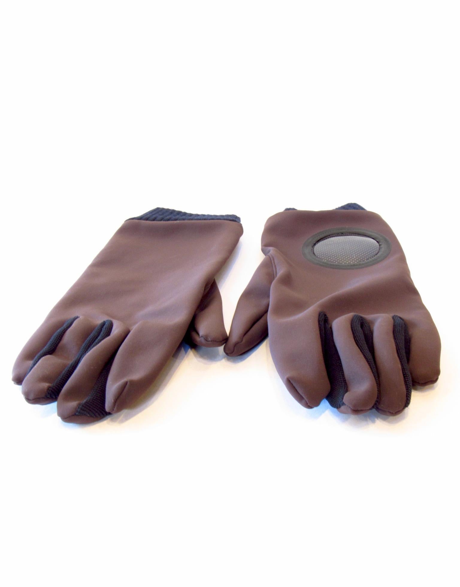 Undercover Nylon Gloves   In New Condition For Sale In Laguna Beach, CA