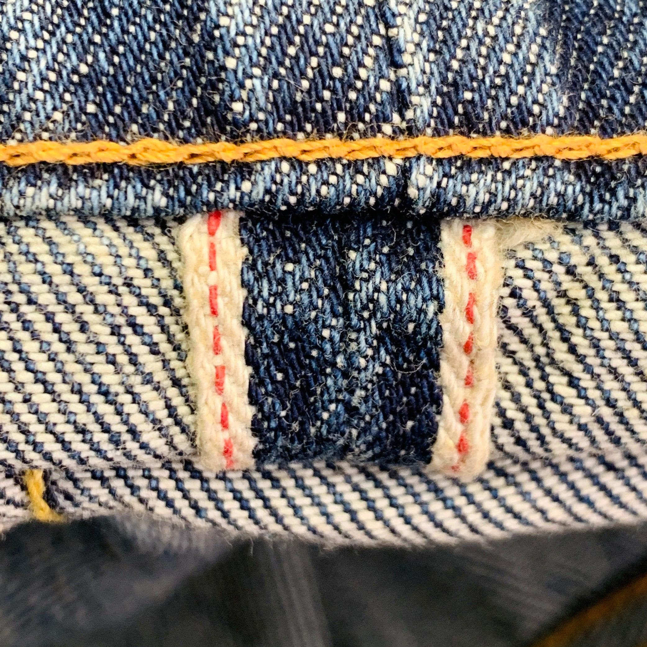 UNDERCOVER Größe 32 Blau Mehrfarbige Stickerei Baumwolle Relaxed Drop-Crotch Jeans im Angebot 4