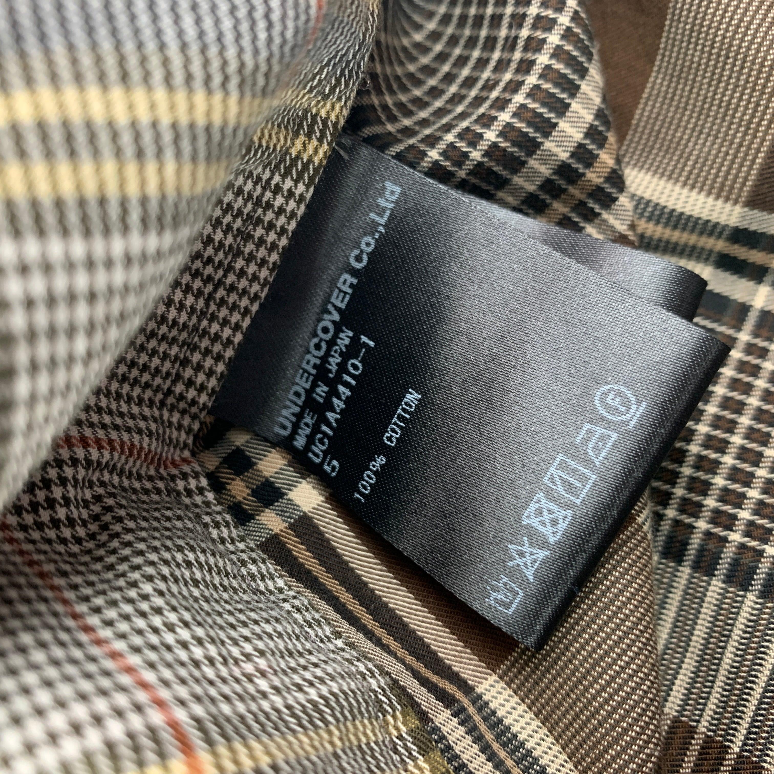 UNDERCOVER Taille XL Chemise à manches courtes en coton à coutures inversées Brown & Olive en vente 1