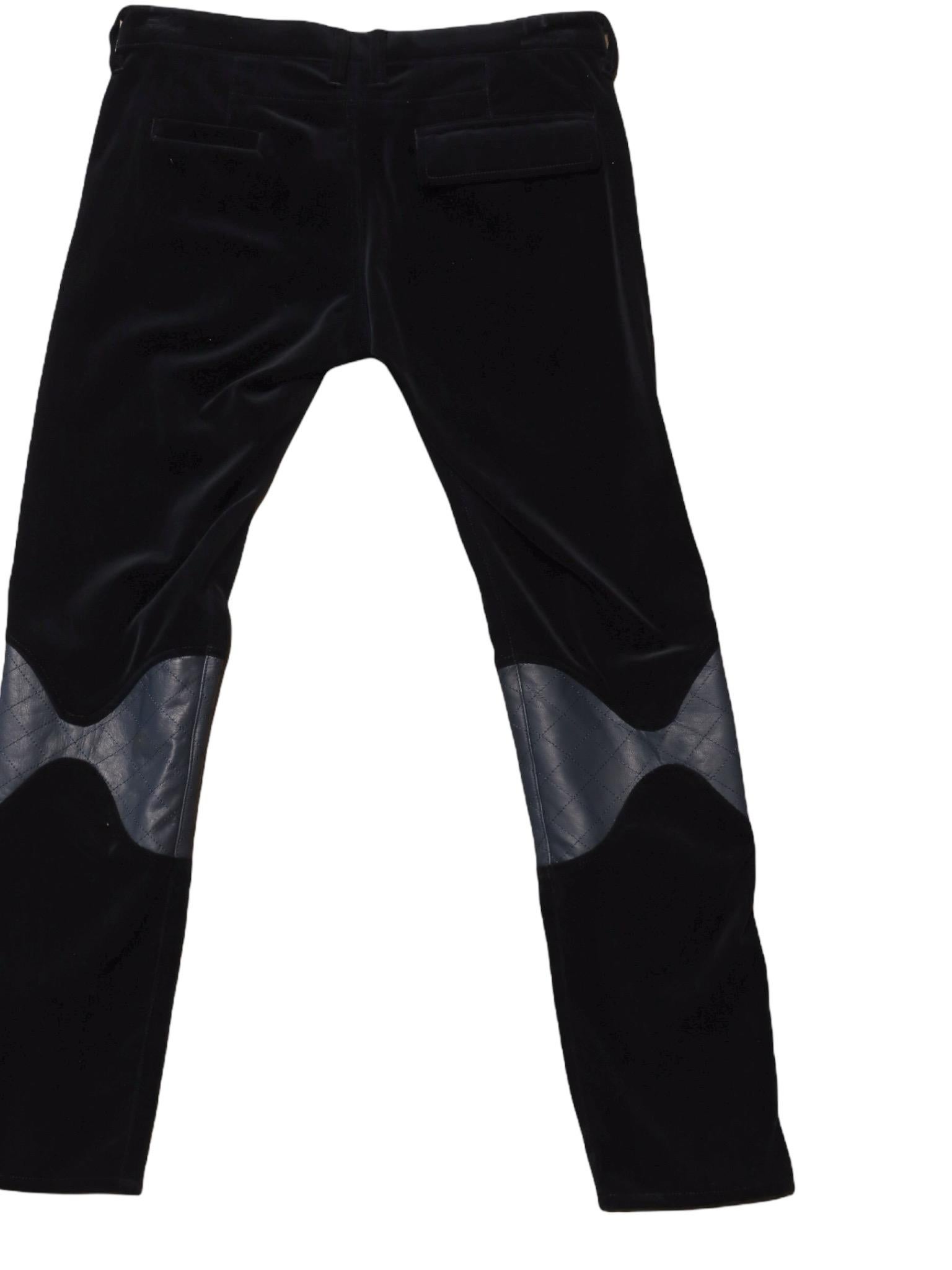 Noir Pantalon droit Undercover en vente