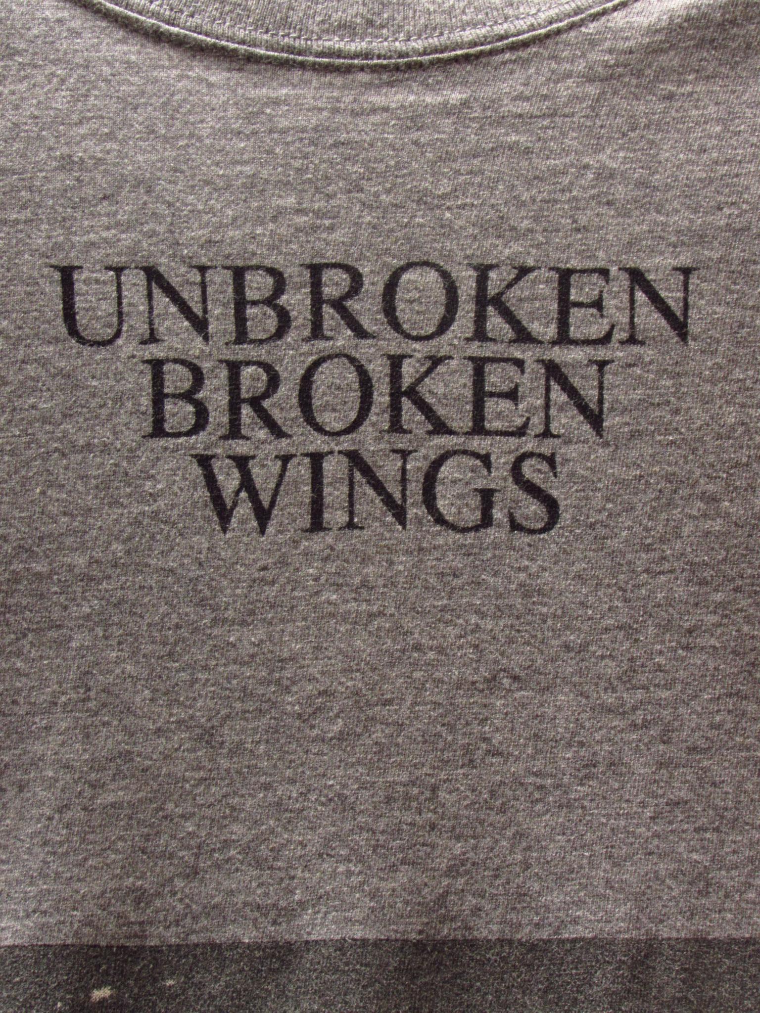 T-shirt Undercover « Unbroken » en vente 1