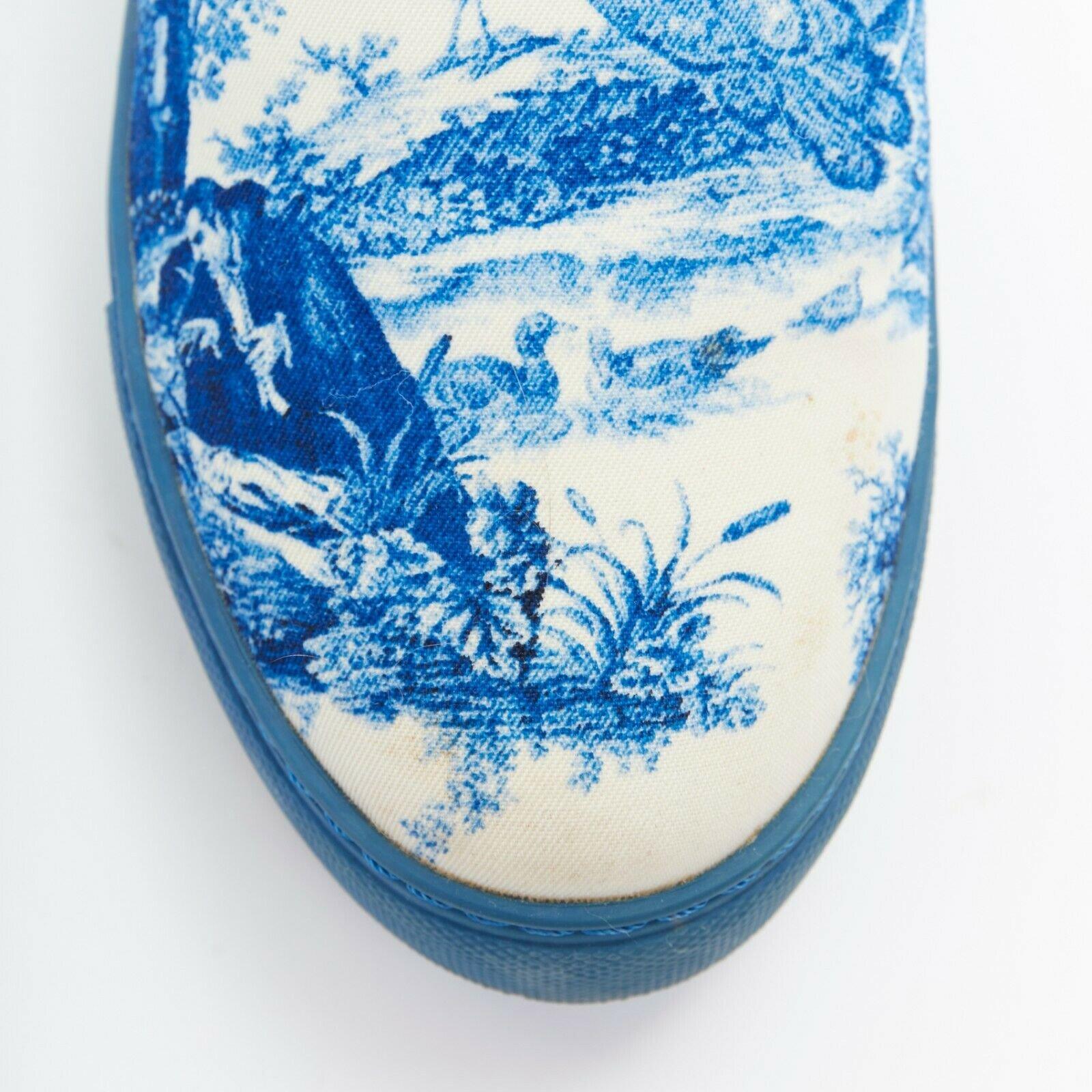 UNDERCOVER white blue chinoiserie print canvas slip on skate shoes XXS US6 In Fair Condition In Hong Kong, NT