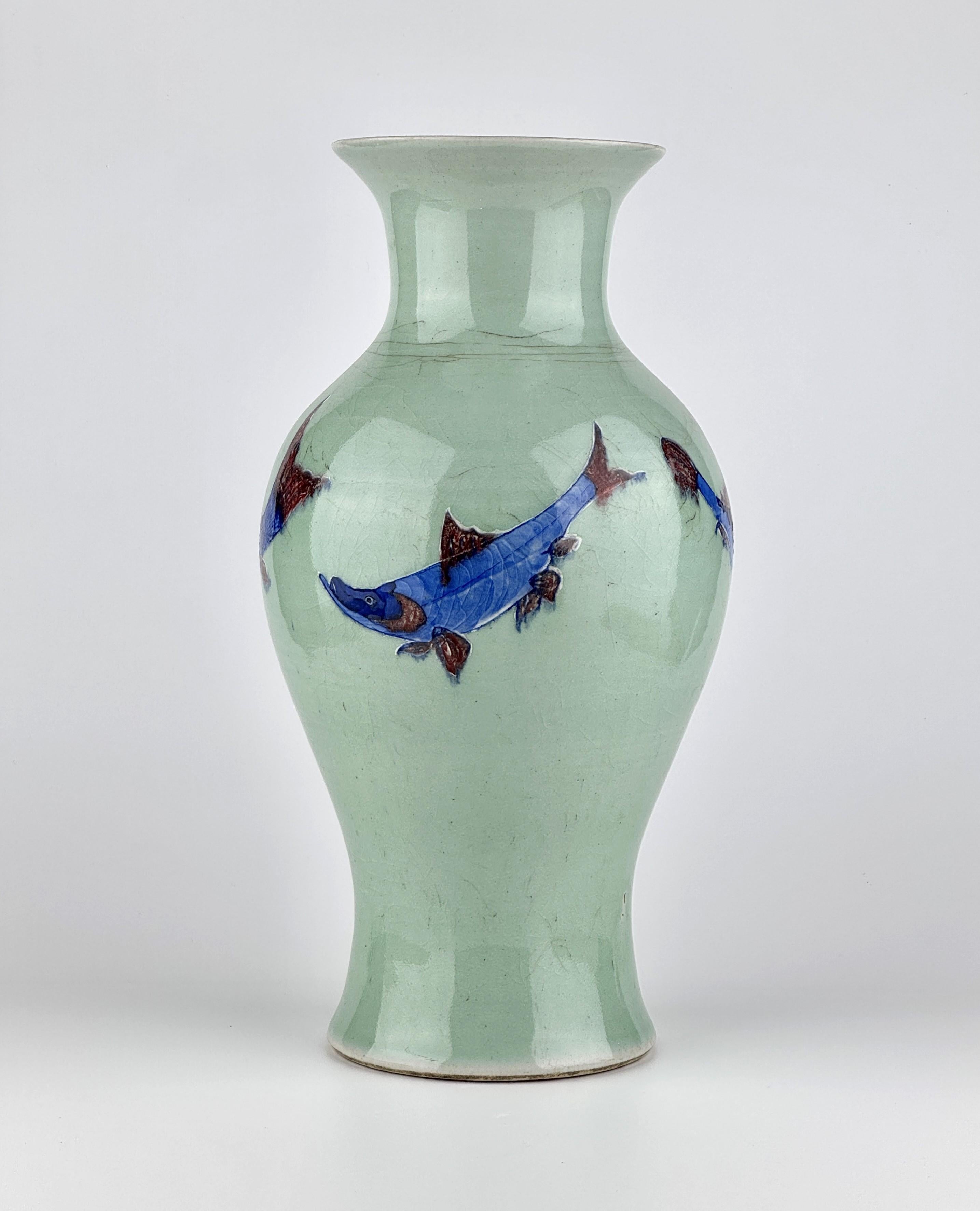 Underglaze Blue and Copper Red Yuhuchunping, Late Qing Dynasty For Sale 4