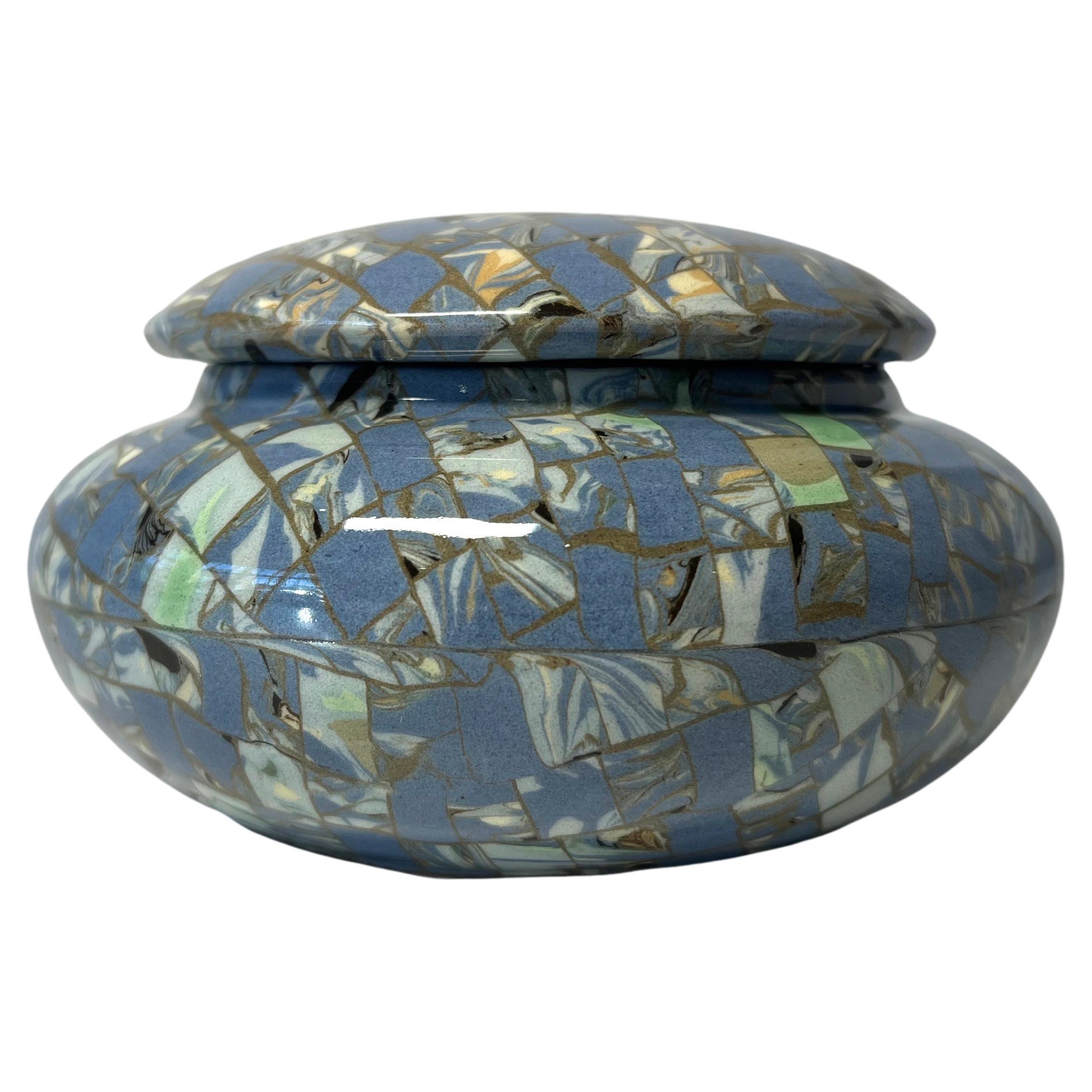 Pot à couvercle en céramique bleu pâle avec mosaïque Jean Gerbino, Vallauris, France en vente