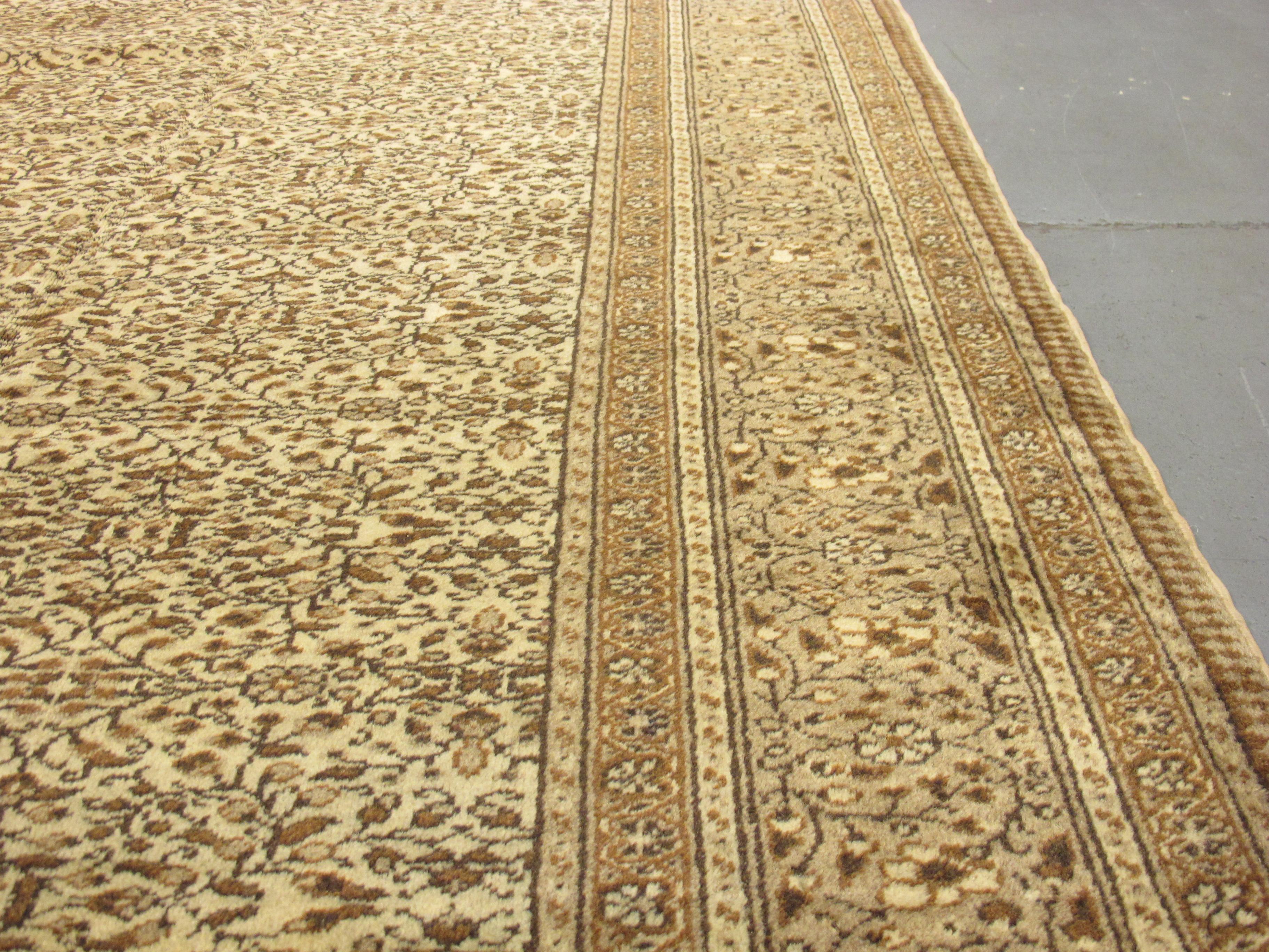 Turkish Understated Mid-Century Anatolian Carpet For Sale