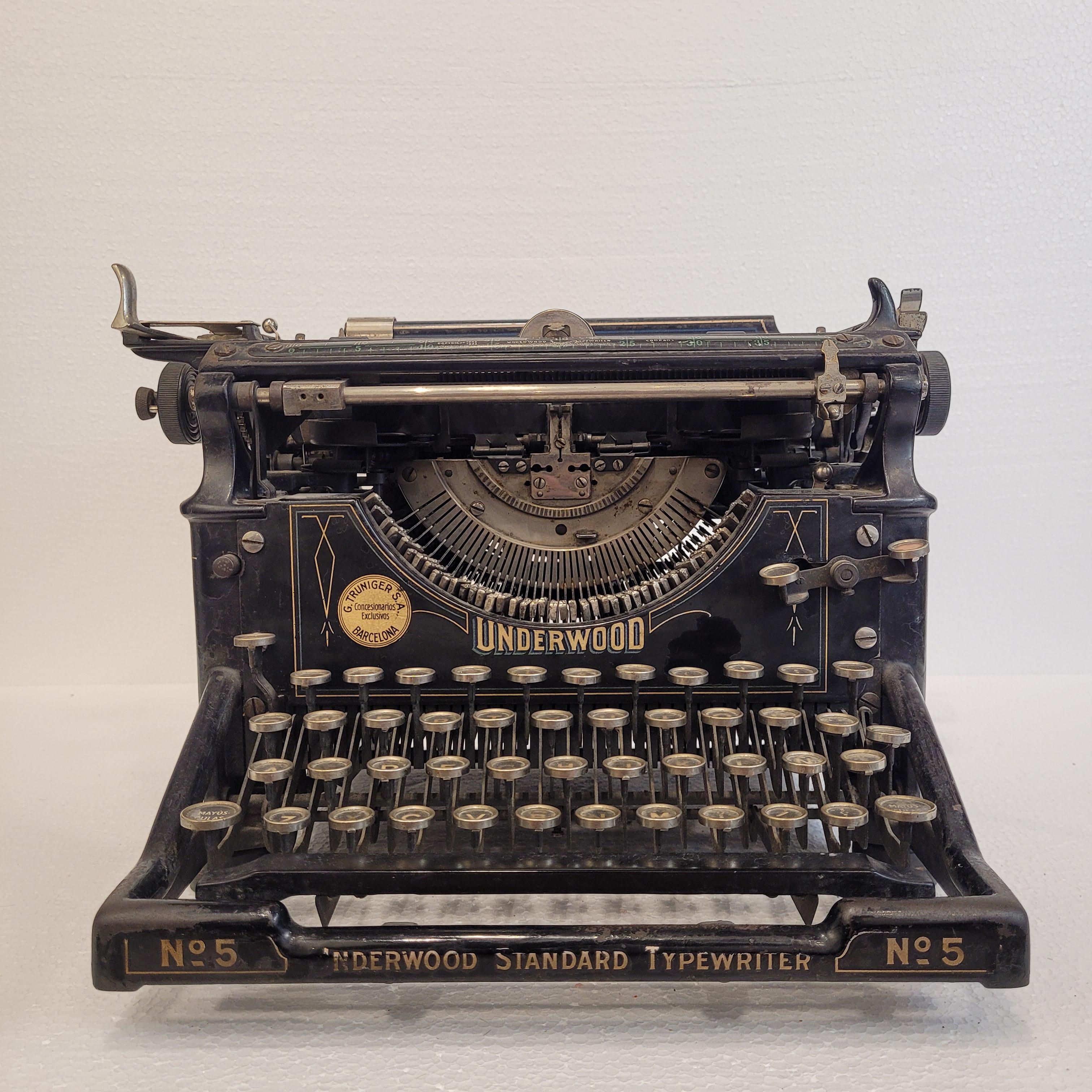 Underwood No. 5 Typewriter, cast iron , New York, circa 1917 For