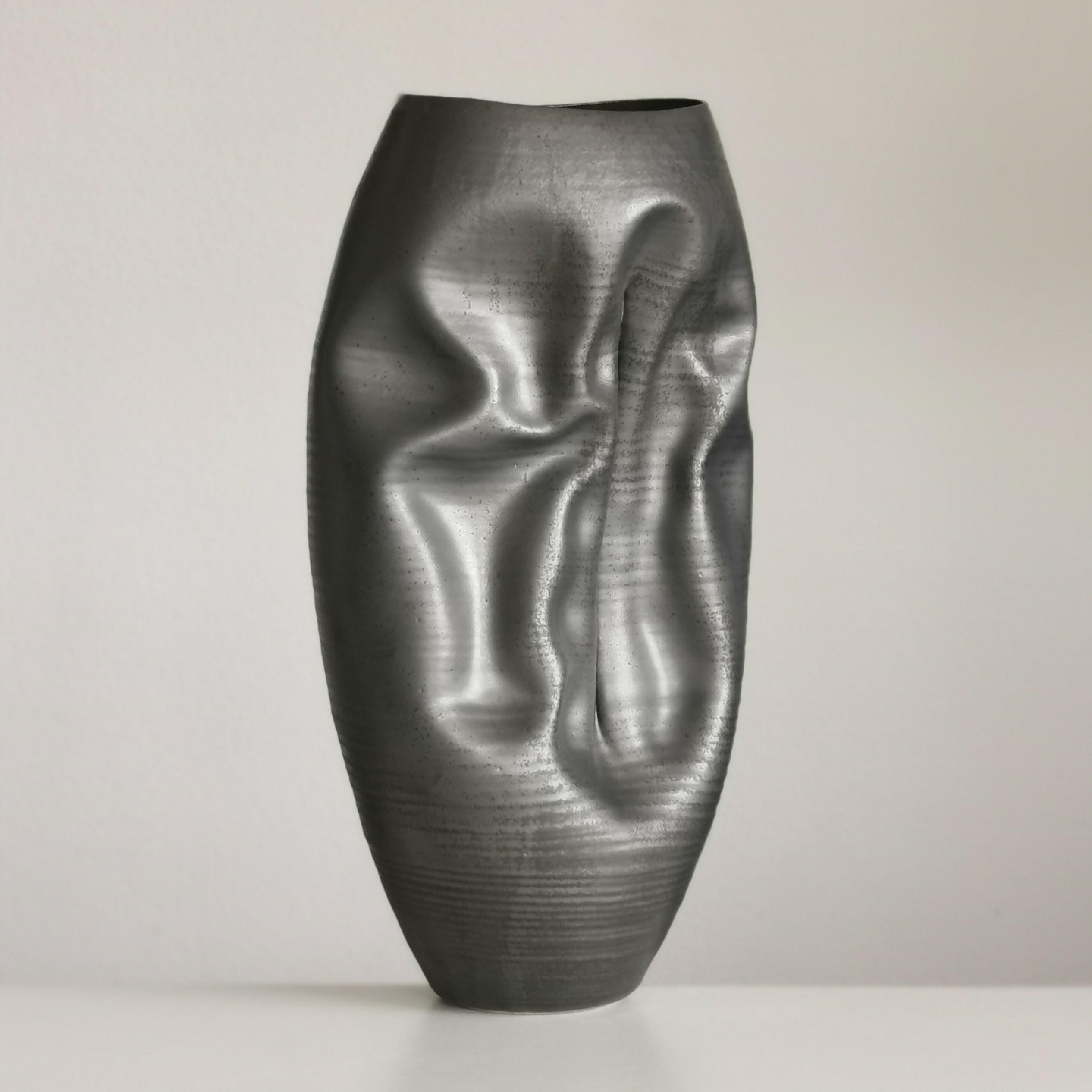 Hand-Crafted Undulating Crumpled Form No 70, a Ceramic Vessel by Nicholas Arroyave-Portela For Sale
