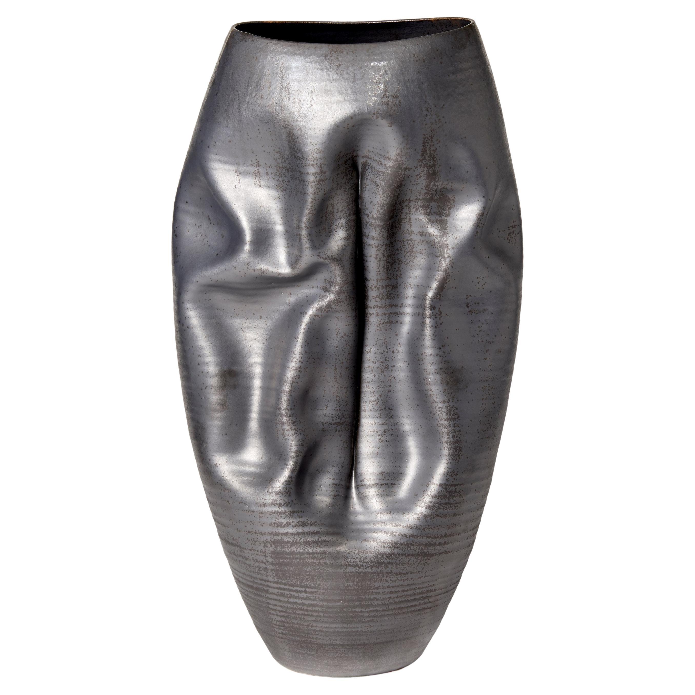 Undulating Crumpled Form No 70, a Ceramic Vessel by Nicholas Arroyave-Portela For Sale