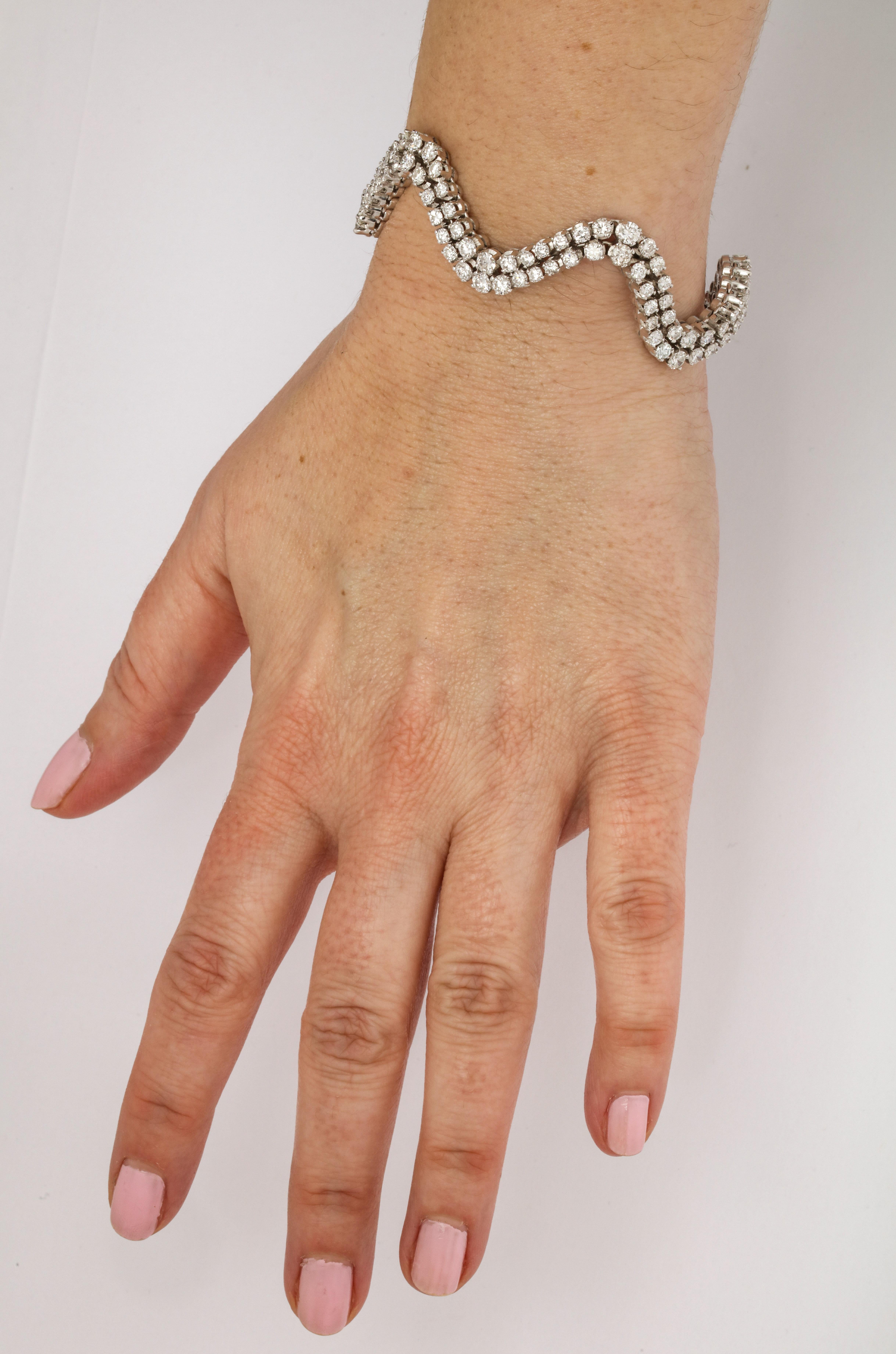 Fine Diamond Bracelet With Flexible Undulating Design For Sale 5