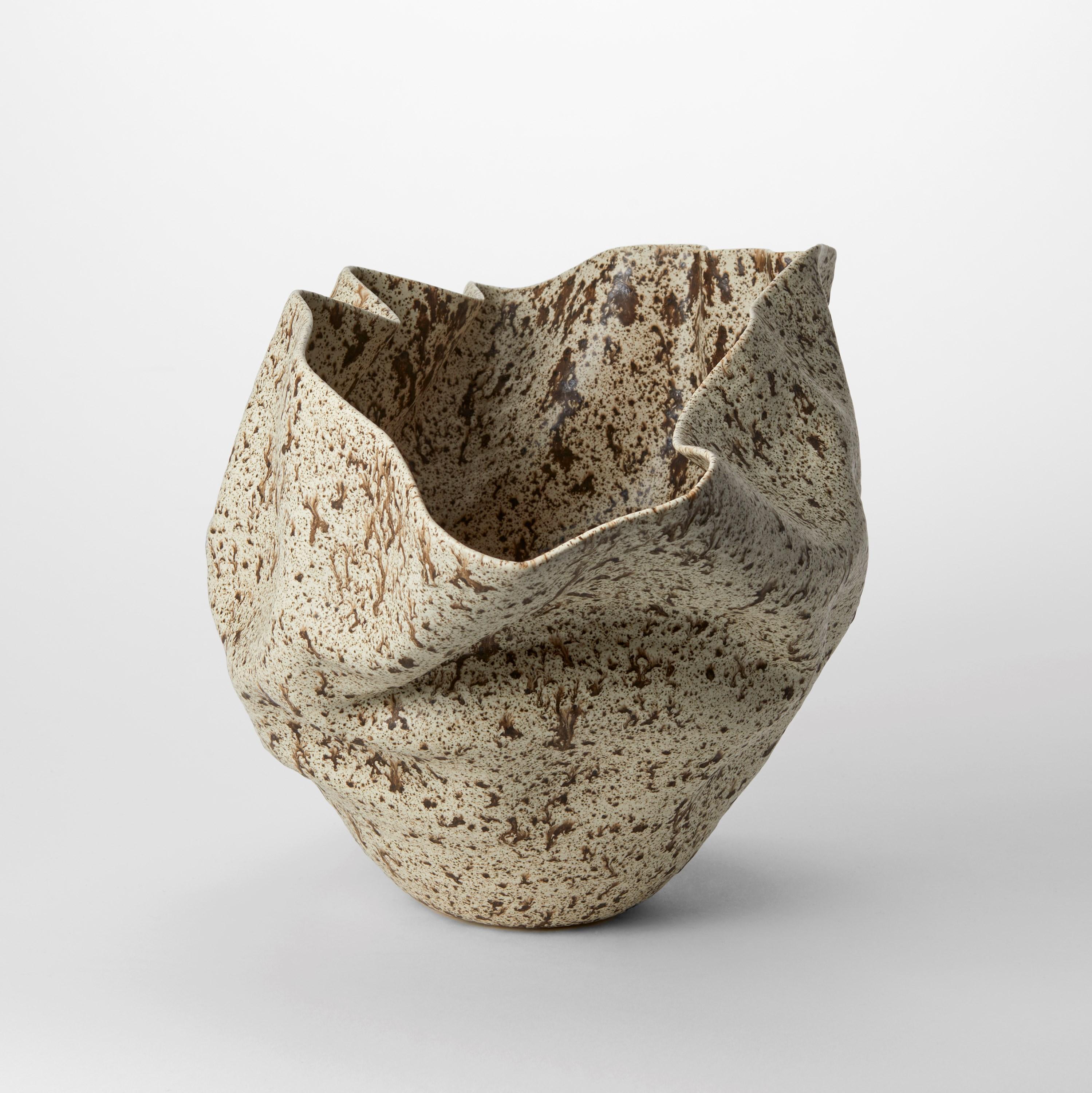Hand-Crafted Undulating Form in Speckled Glaze No 145 by Nicholas Arroyave-Portela For Sale