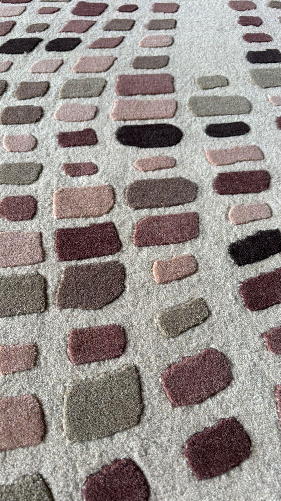 Tappeto Undulating Grid annodato a mano 9'x12'- Lana tibetana e seta di bambù - By Design Modern In condizioni Nuovo in vendita a Miami, FL