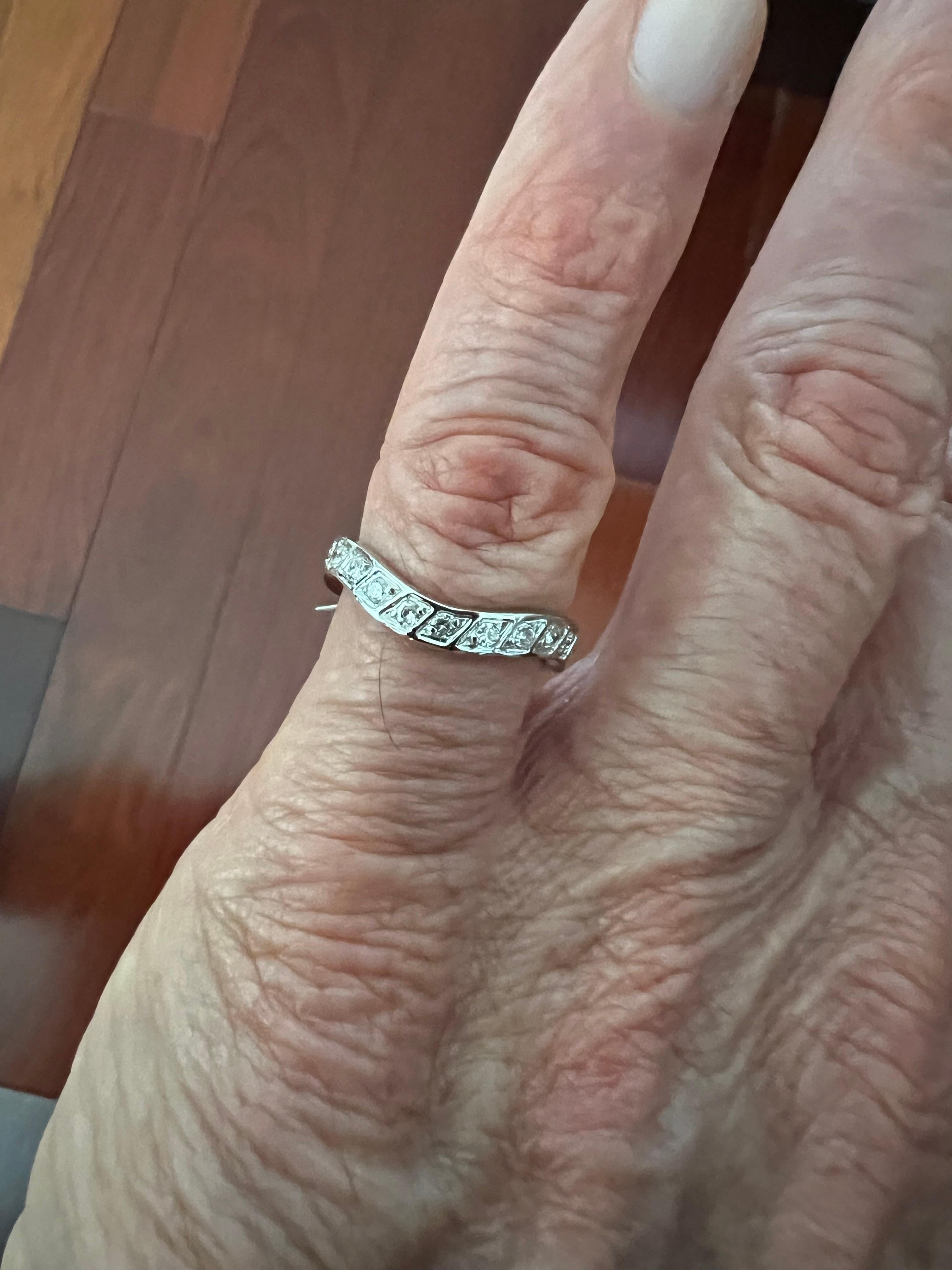 Women's or Men's Undulating Vintage Diamond White Gold Eternity Band Ring Size 6.25