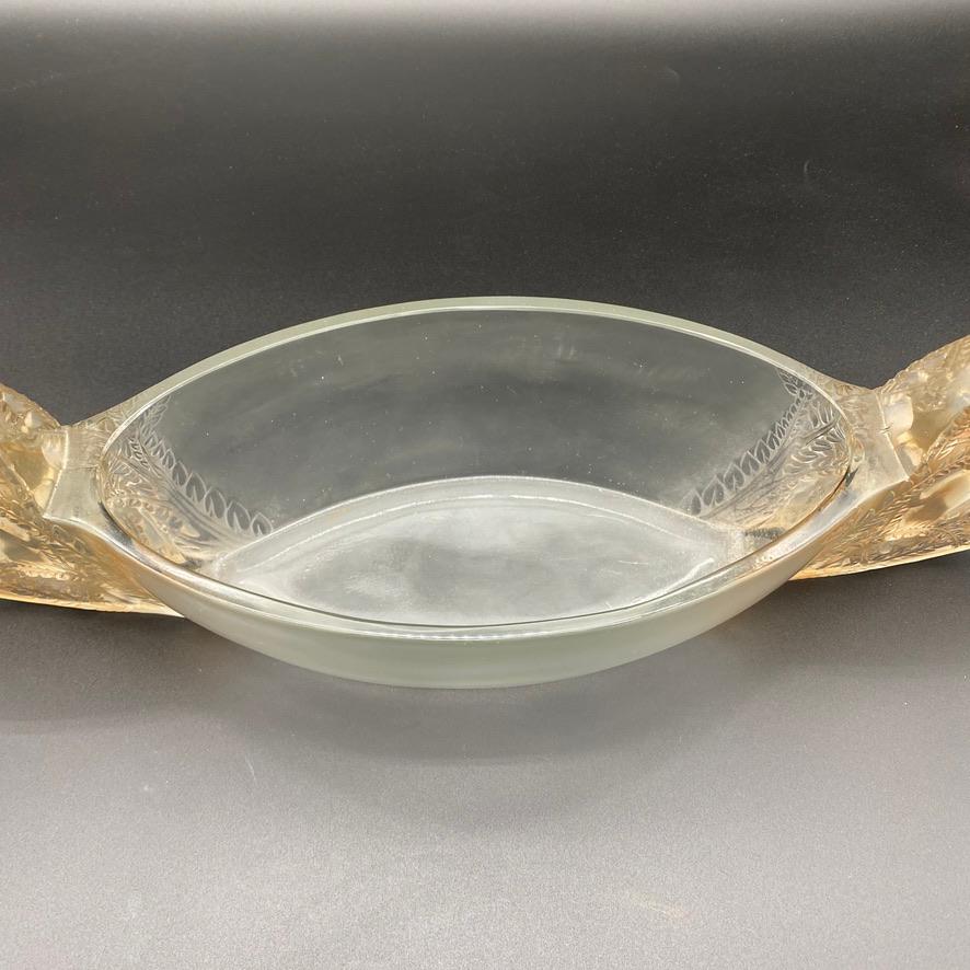 une jardinière Saint Hubert de R.lalique In Excellent Condition In SAINT-OUEN-SUR-SEINE, FR