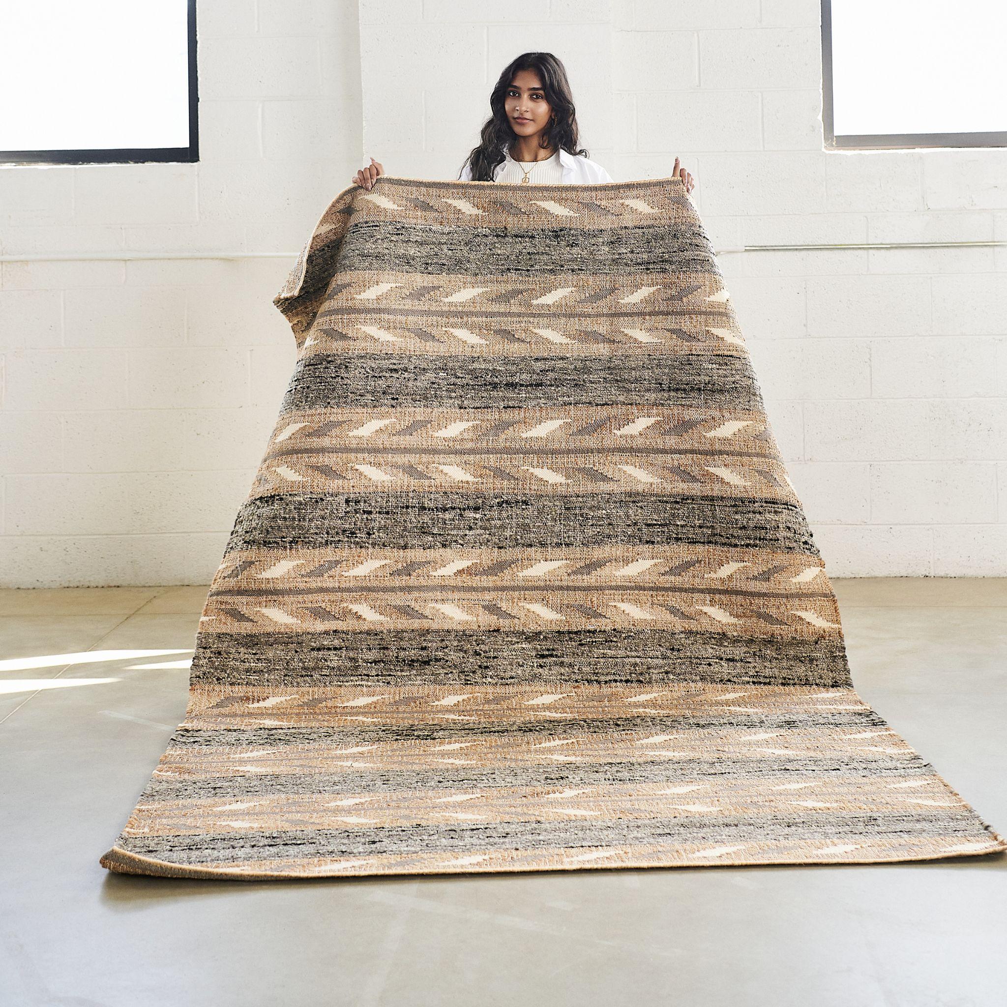 Alfombra india Arrows tejida a mano en tonos naturales de pura lana, yute y algodón Indio en venta