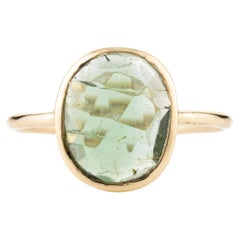 Bague de tous les jours en or jaune 18 carats avec une tourmaline à taille irrégulière et une seule pierre