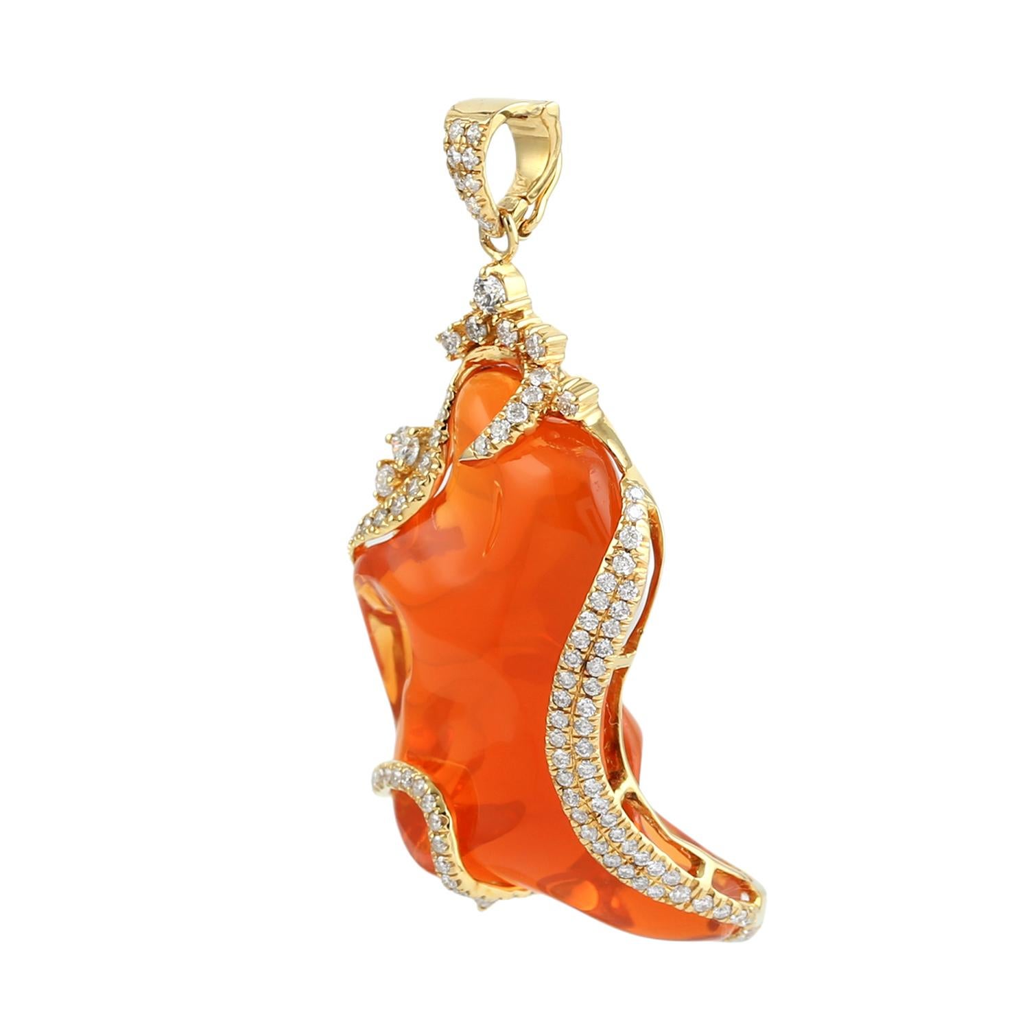 Artisan Uneven Shaped Fire Opal Pendant Accented With Diamonds Made In 18k Yellow Gold en vente