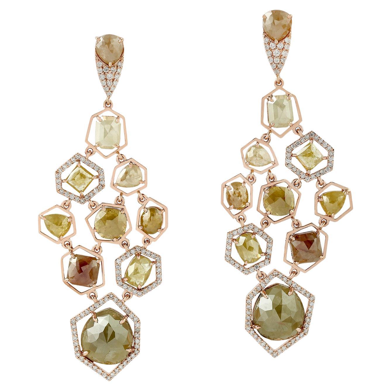 Pendants d'oreilles en or rose 18 carats sertis de diamants glaçons de forme inégalée en vente