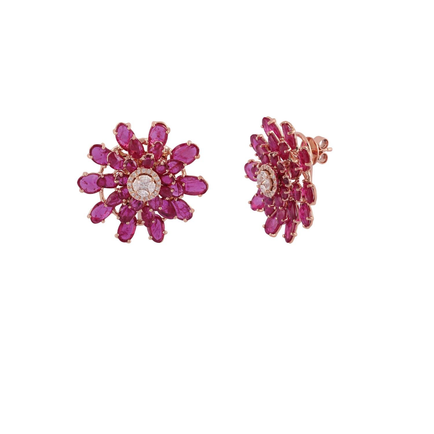Uneven-shaped Rose-Cut Rubies 15.89 carats
Full-cut Marquise and Princess-cut Diamonds 0.62 carats
18kt Rose gold 14.74 grams