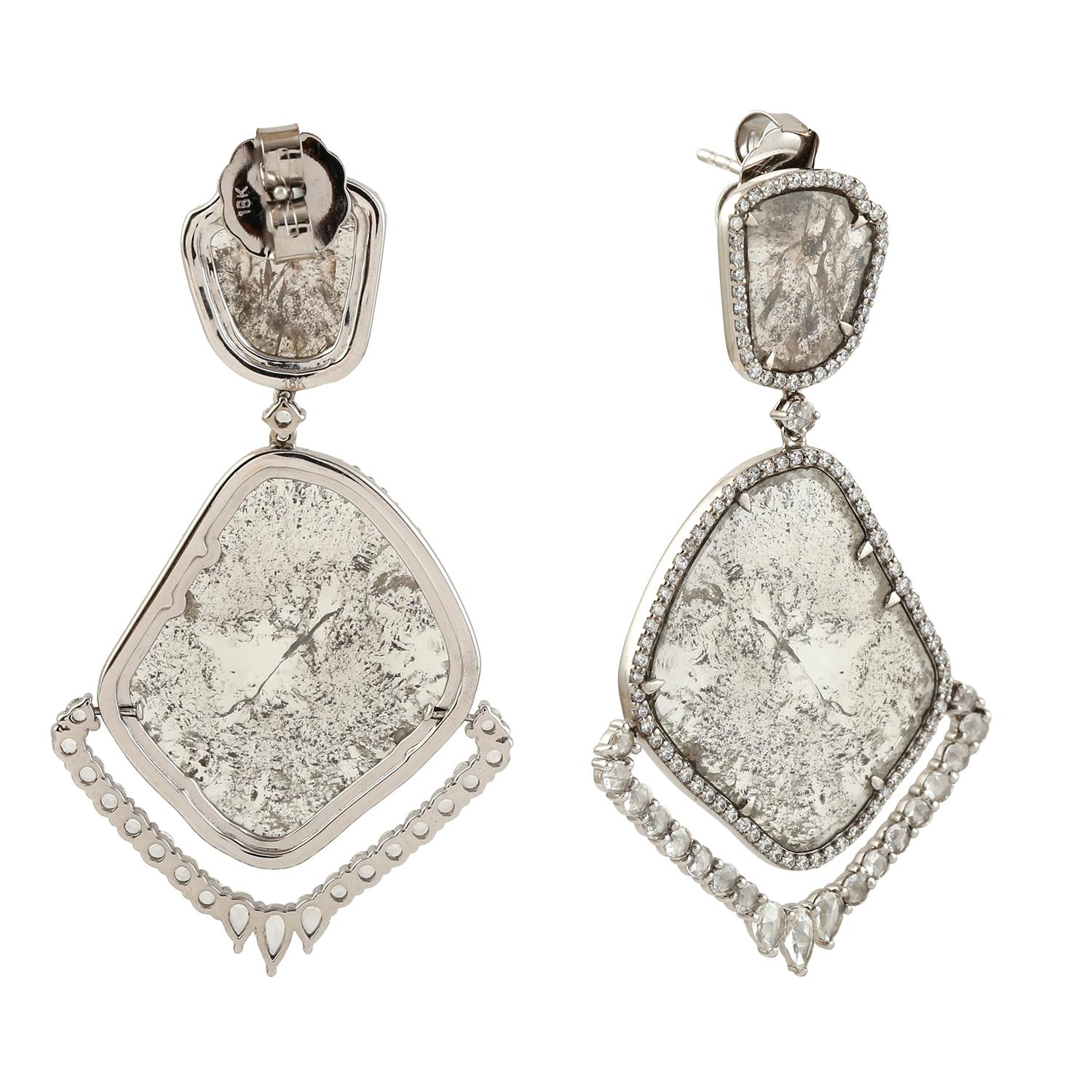 Art déco Boucles d'oreilles pendantes en diamants de glace taillés en tranches de forme irrégulière en vente