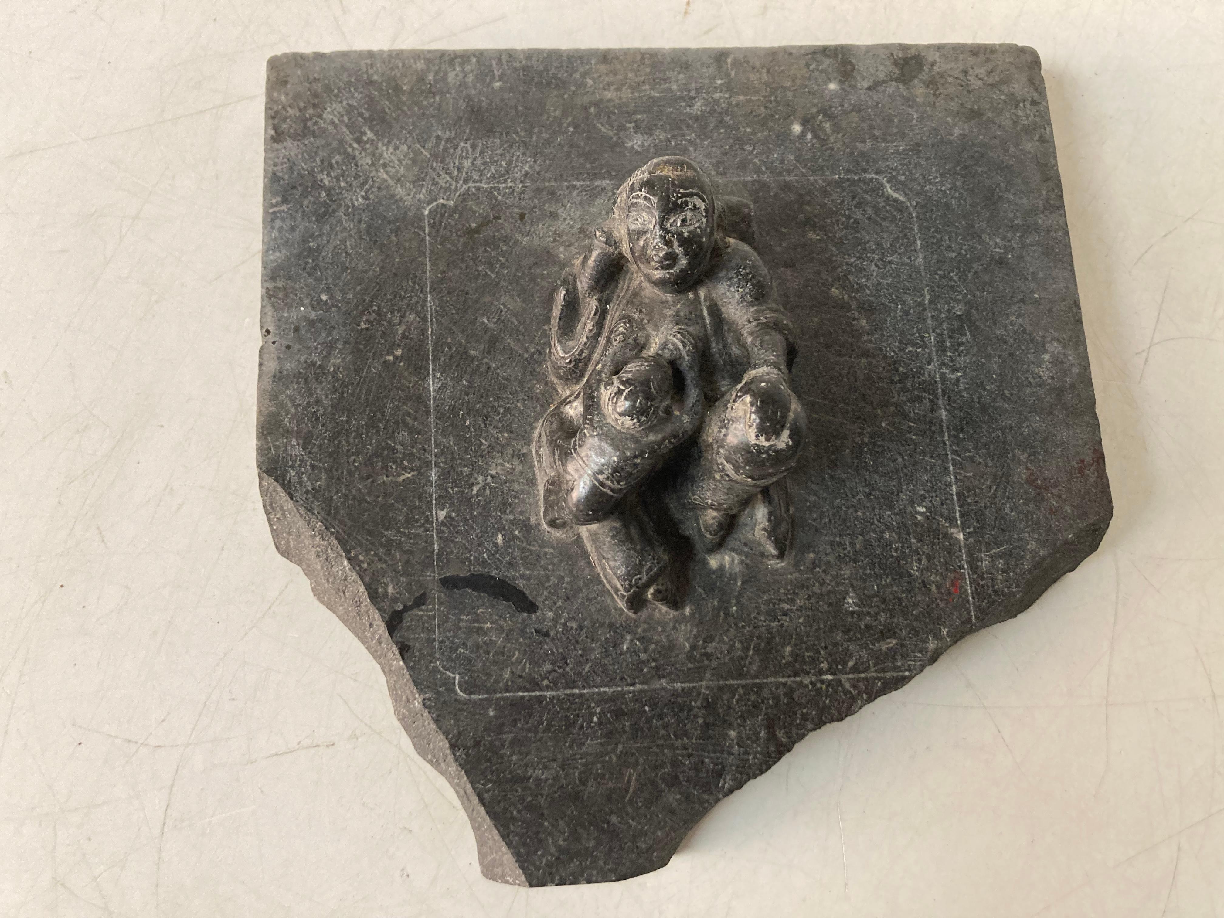 Nativo americano Scultura in pietra Inuit Madre & Child non finita in studio A. Stone in vendita