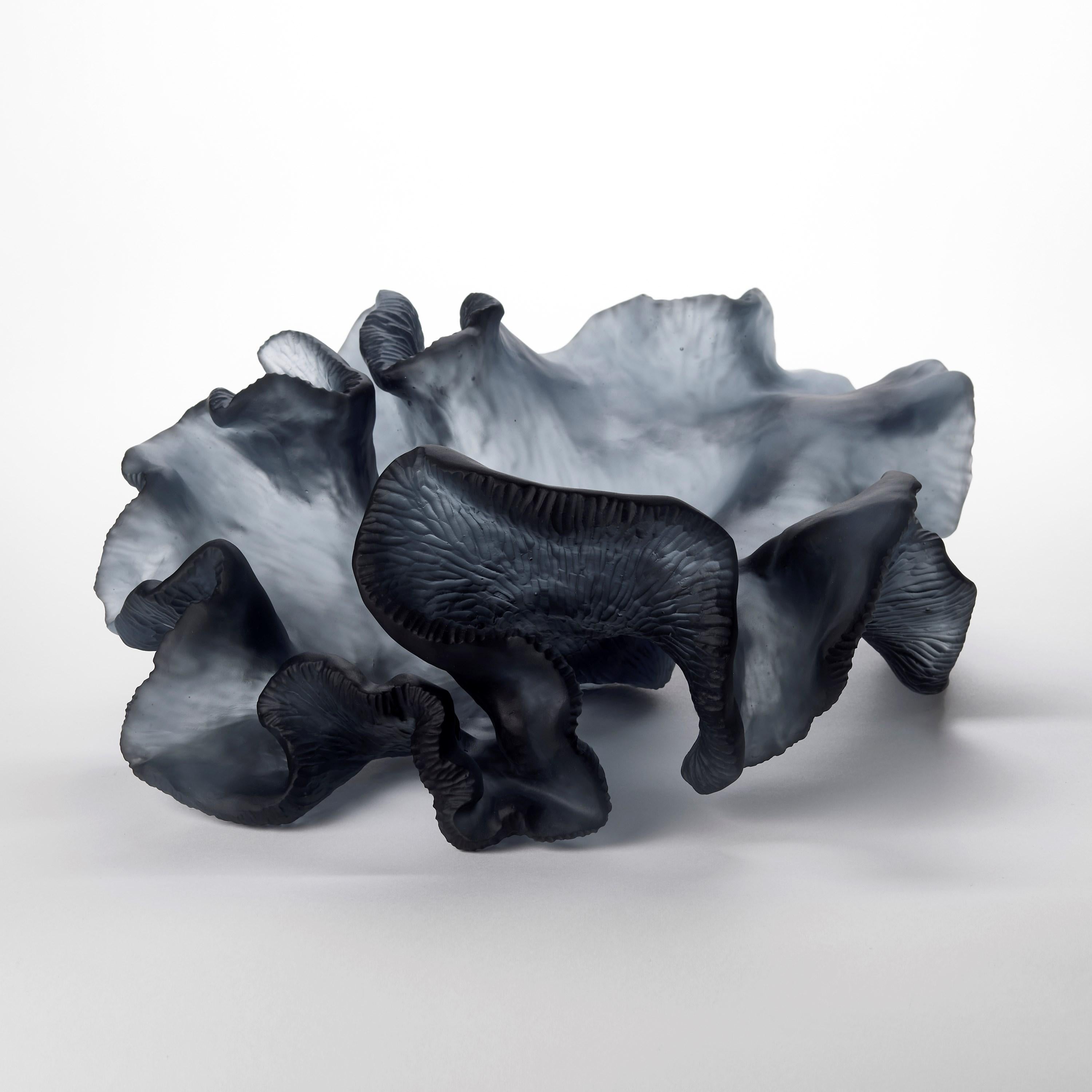 Unfolding Existence, scultura in vetro fuso ispirata al corallo grigio di Monette Larsen In condizioni Nuovo in vendita a London, GB