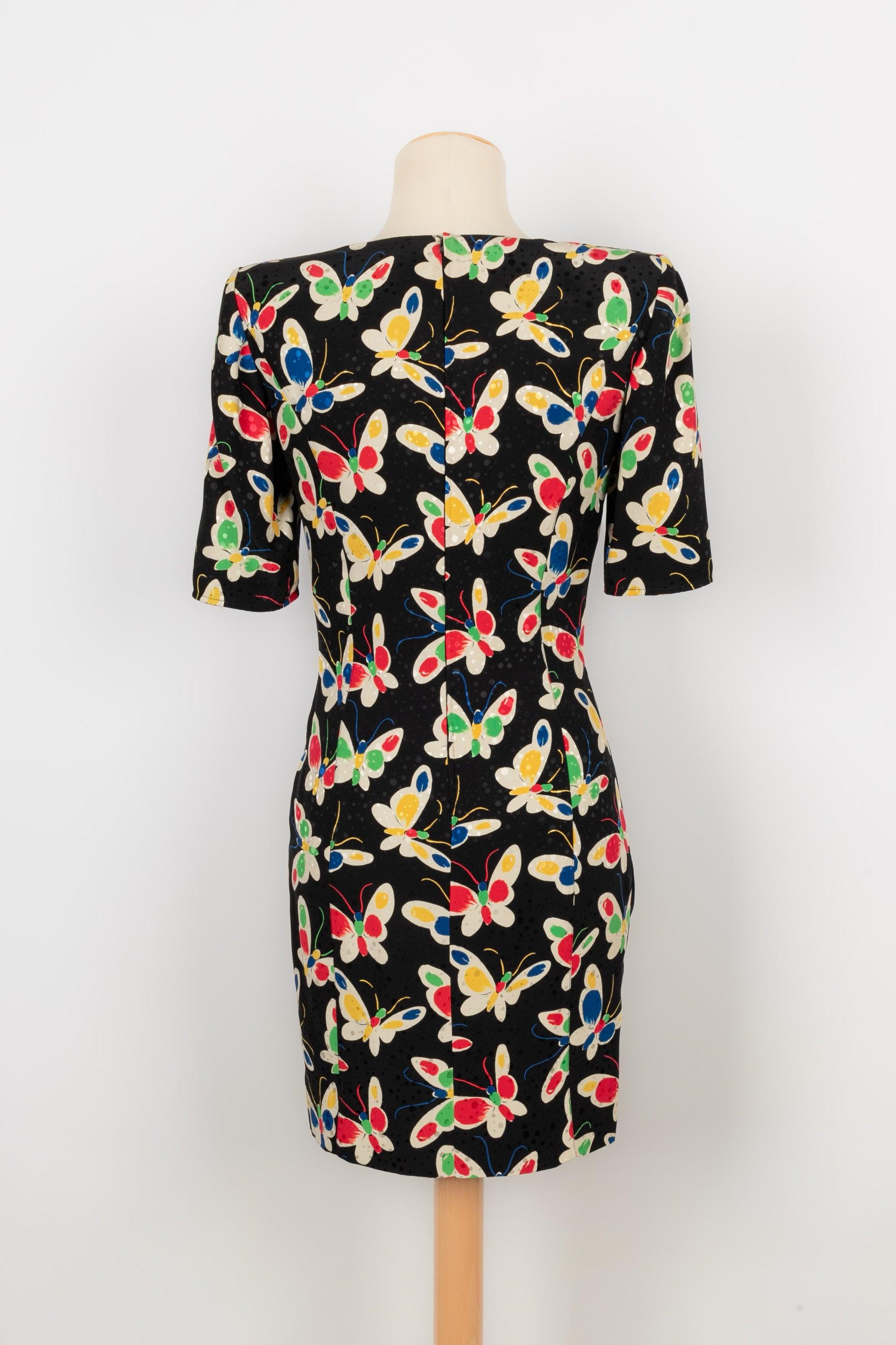 Ungaro Black Silk Short Dress Printed with Multicolored Flowers In Excellent Condition For Sale In SAINT-OUEN-SUR-SEINE, FR