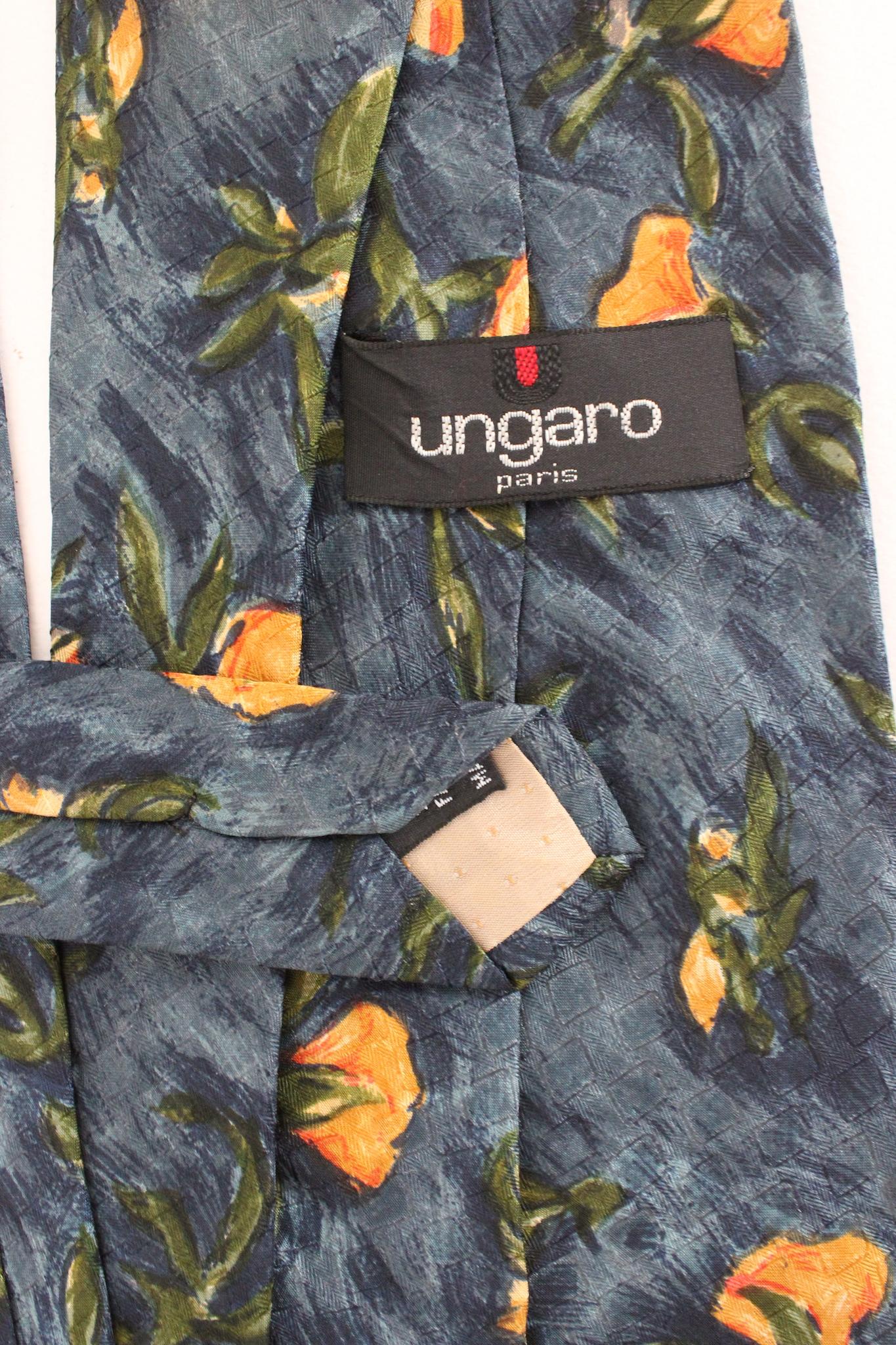 Ungaro Blue Silk Floral Vintage Tie 90s In Excellent Condition For Sale In Brindisi, Bt
