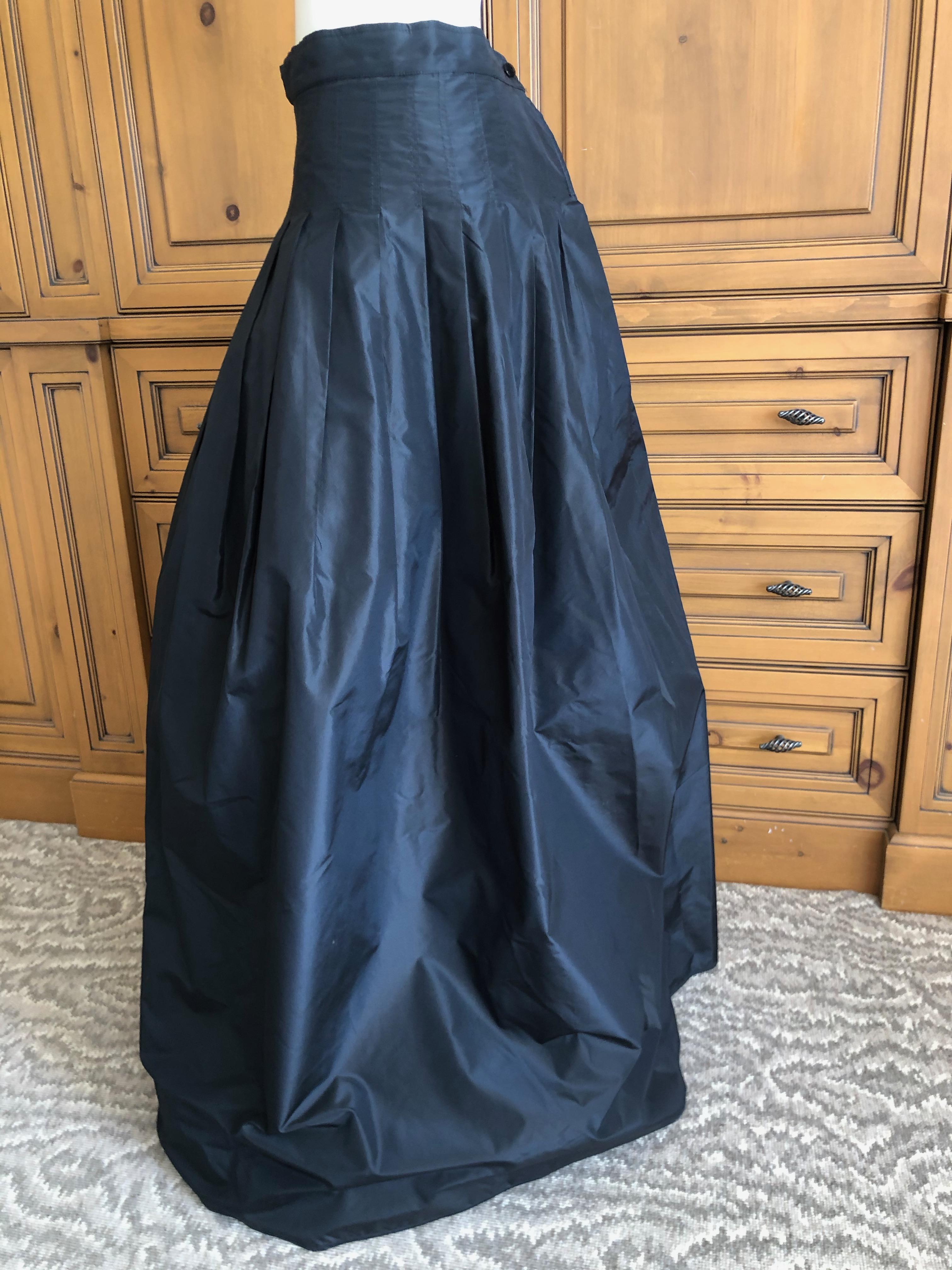 Ungaro Elegant Silk Taffeta Black Ball Skirt with Tulle and Horsehair Underskirt For Sale 2