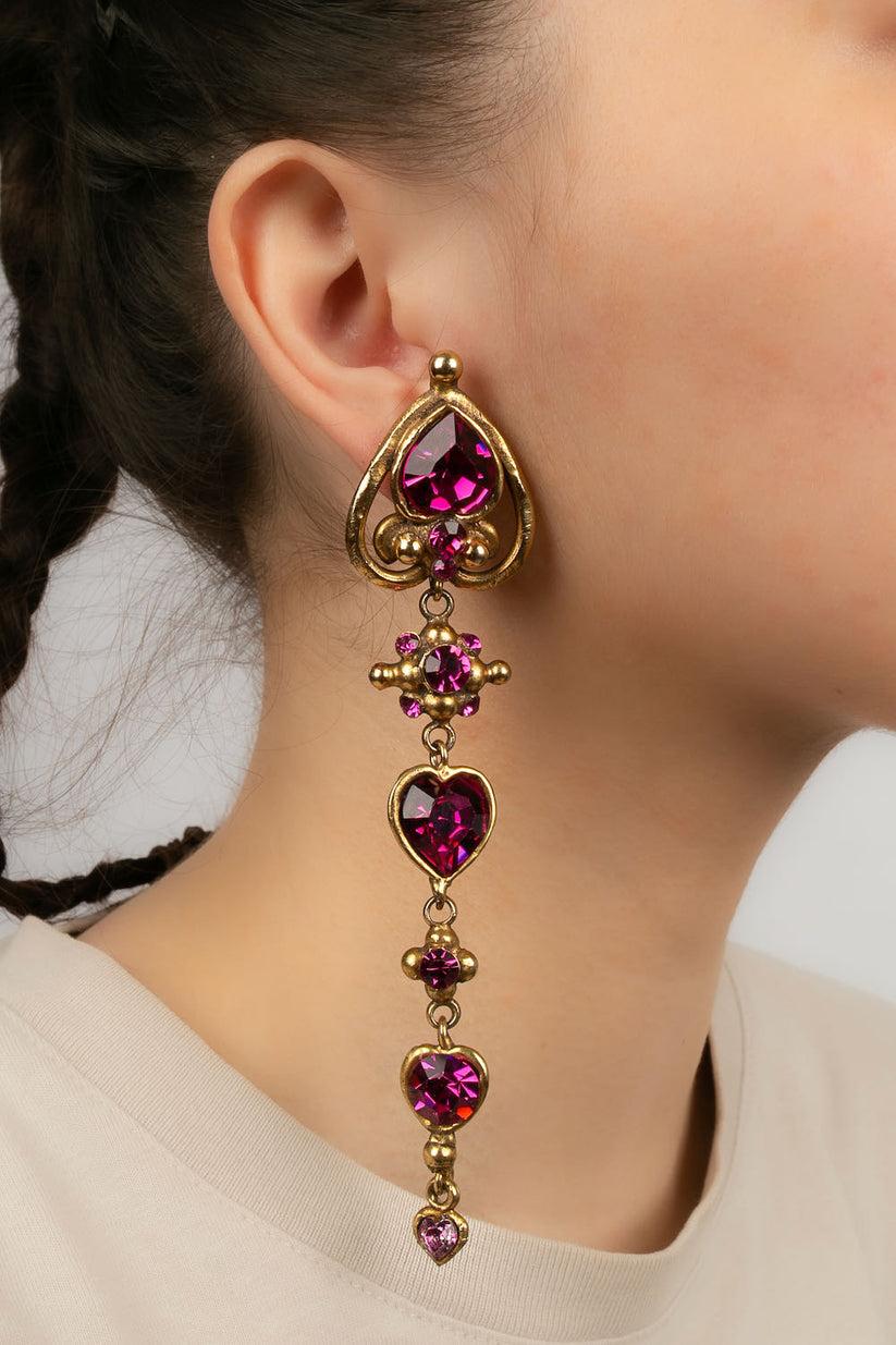 Orecchini a clip Ungaro in metallo dorato e strass in vendita 4