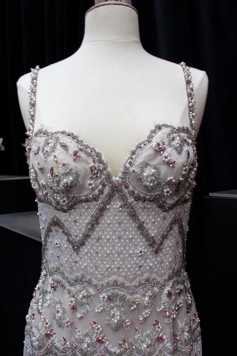 Ungaro Haute Couture Kleid mit Spitzenstickerei, Größe 36FR, Ungaro im Angebot 1