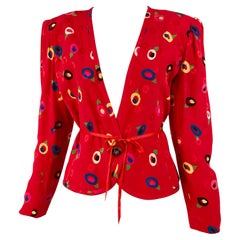 Ungaro - Veste en jacquard de soie imprimé rouge à col en V, boutonnée sur le devant, années 1980