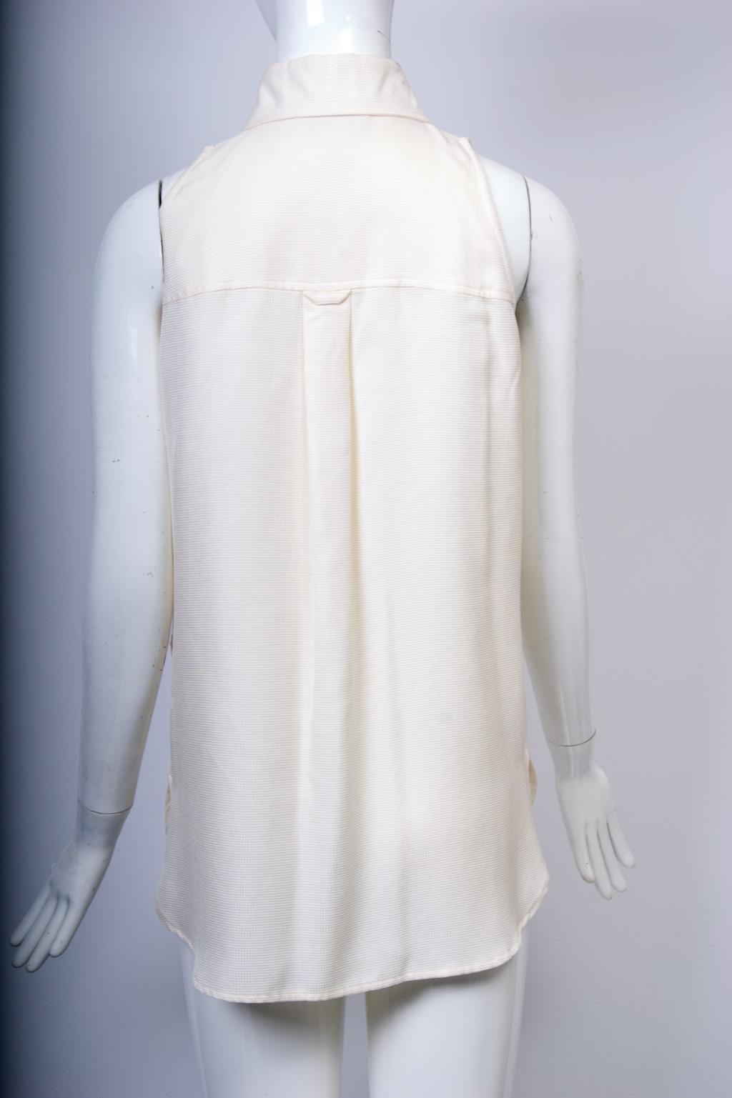 Chemise en soie blanche Ungaro, non portée en vente 1
