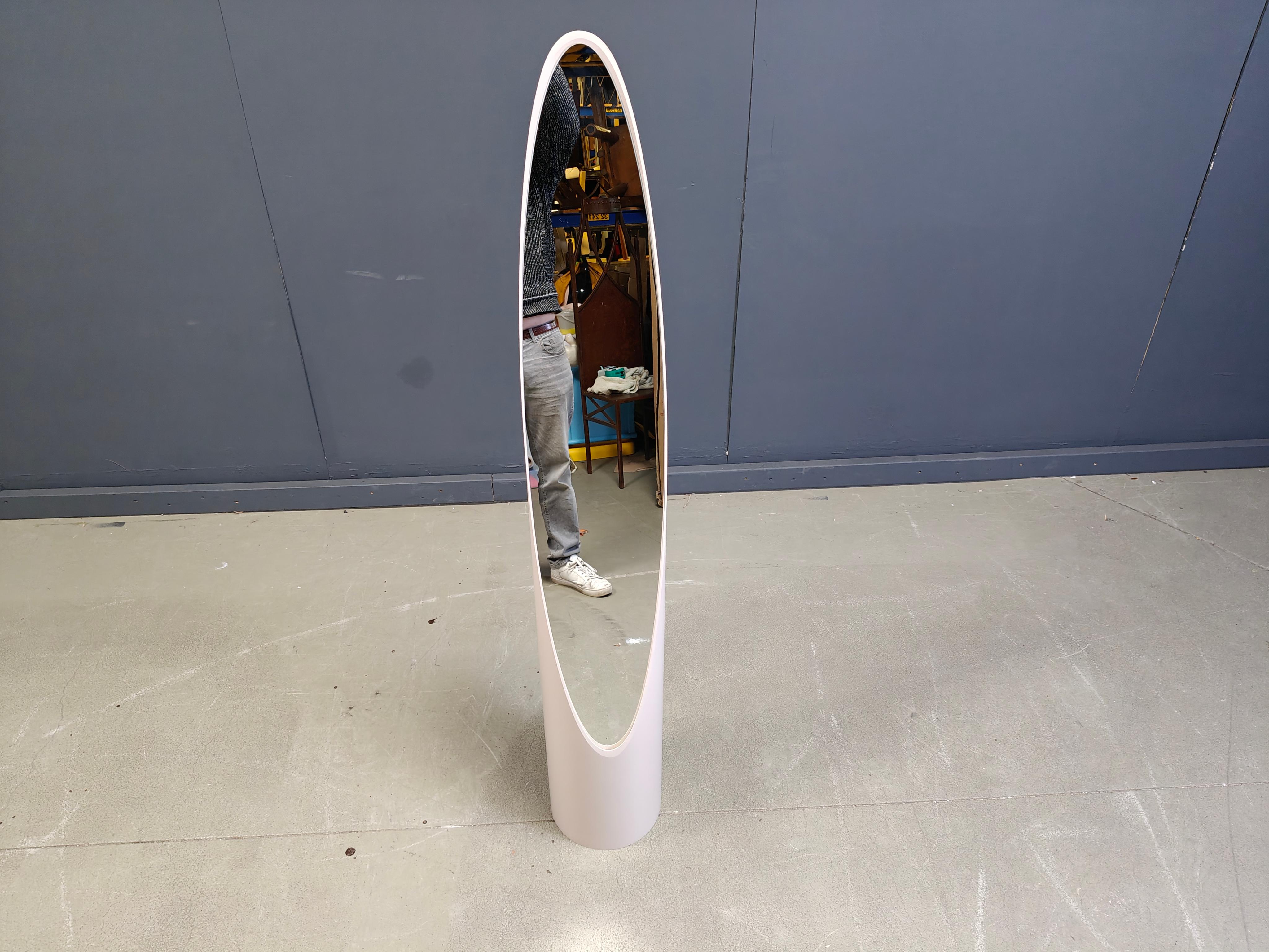 
Miroir au sol beige/gris 