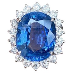 Ungeheizter 14.14ct Burma Blue Sapphire No Heat & Diamant Ring GIA