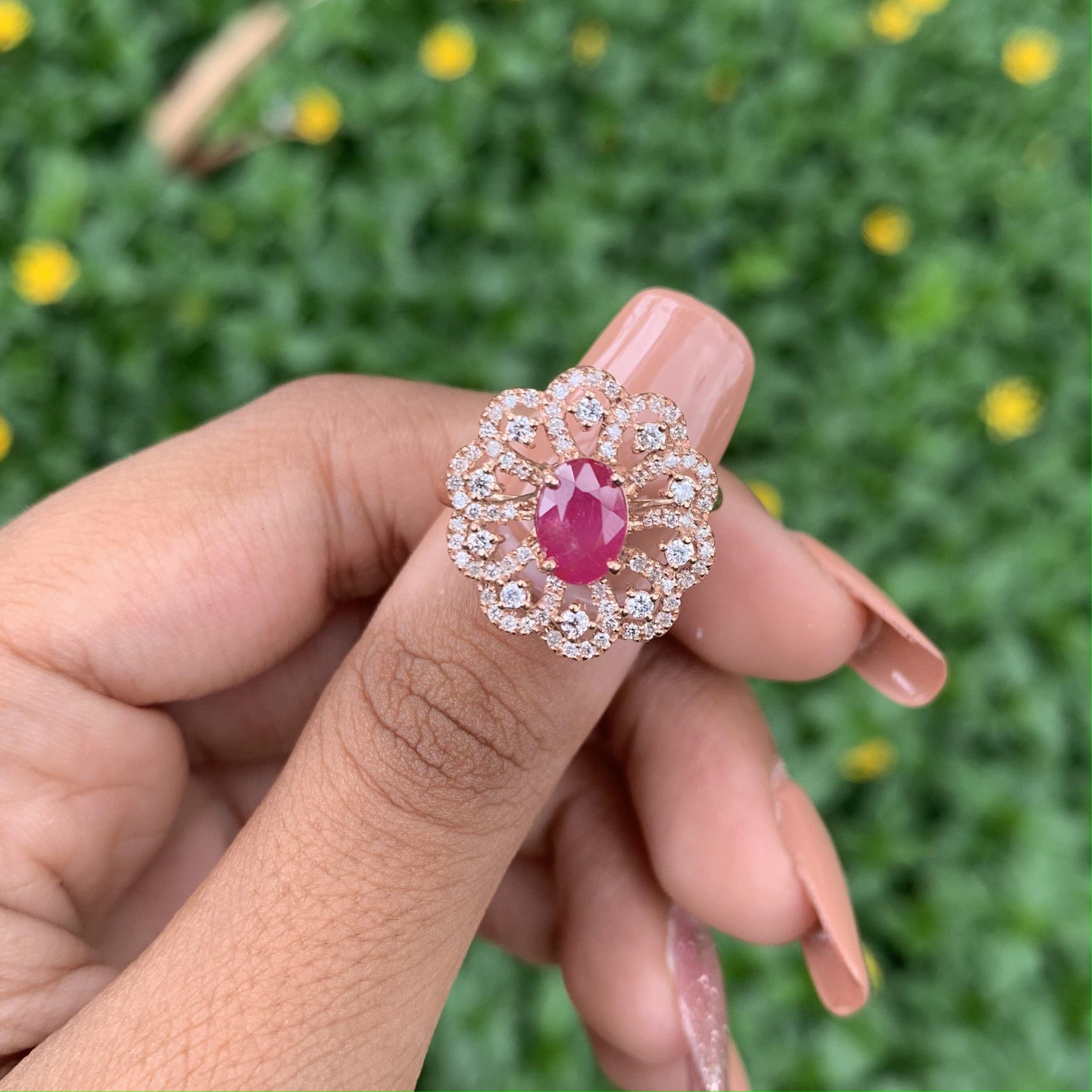 No-Heat 1.49 Ct Pink Ruby & Diamond Fancy Cocktail Ring in 18K Rose Gold In New Condition For Sale In Bangkok, TH