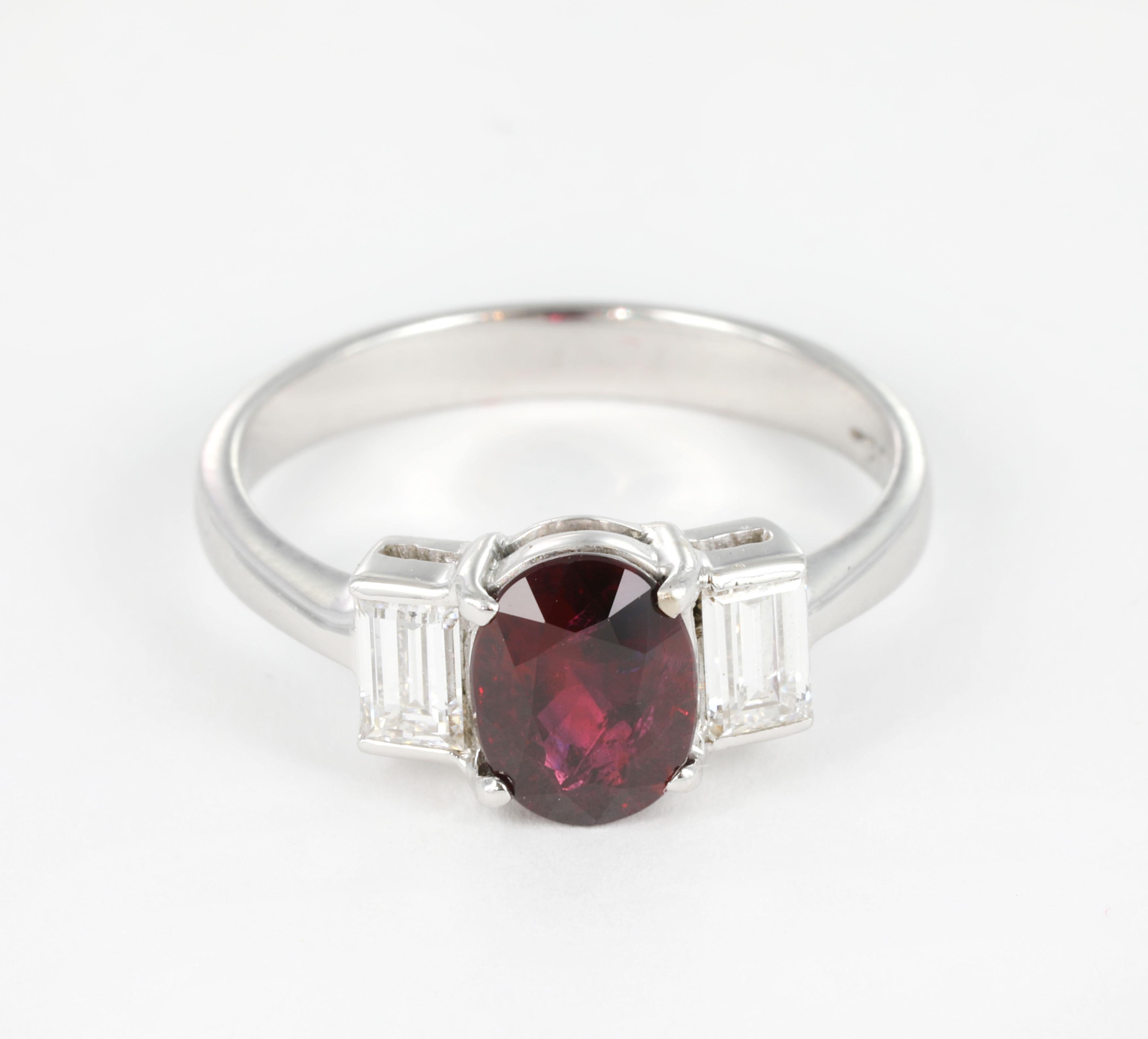 Unheated 1.54 Carat “Pigeon’s Blood” Ruby & Diamond 18K Gold Ring, GIA Certified For Sale 1