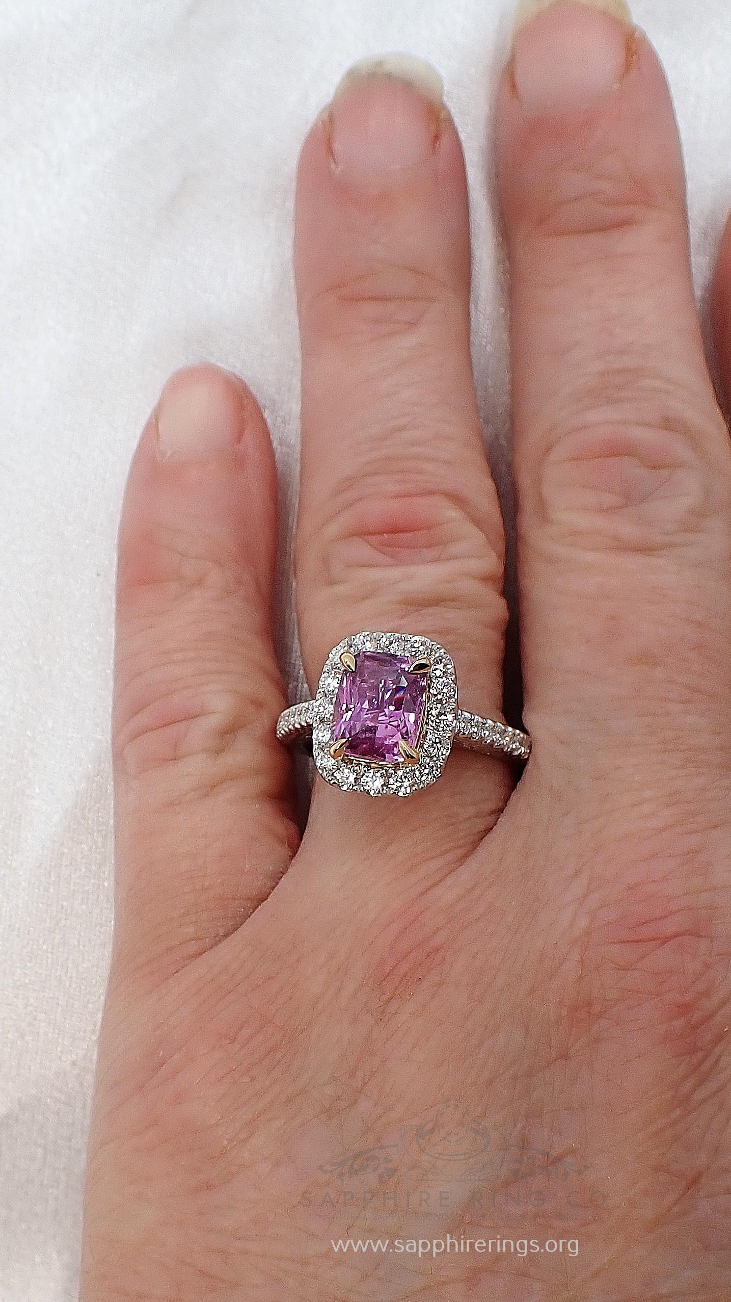 Unheated 2.05 ct Pink Sapphire Ring, Platinum 950 GIA Certified  For Sale 3