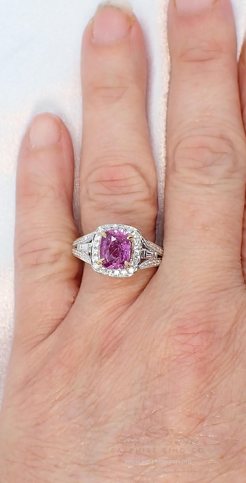 Unheated 2.05 ct Pink Sapphire Ring, Platinum 950 GIA Certified For Sale 3