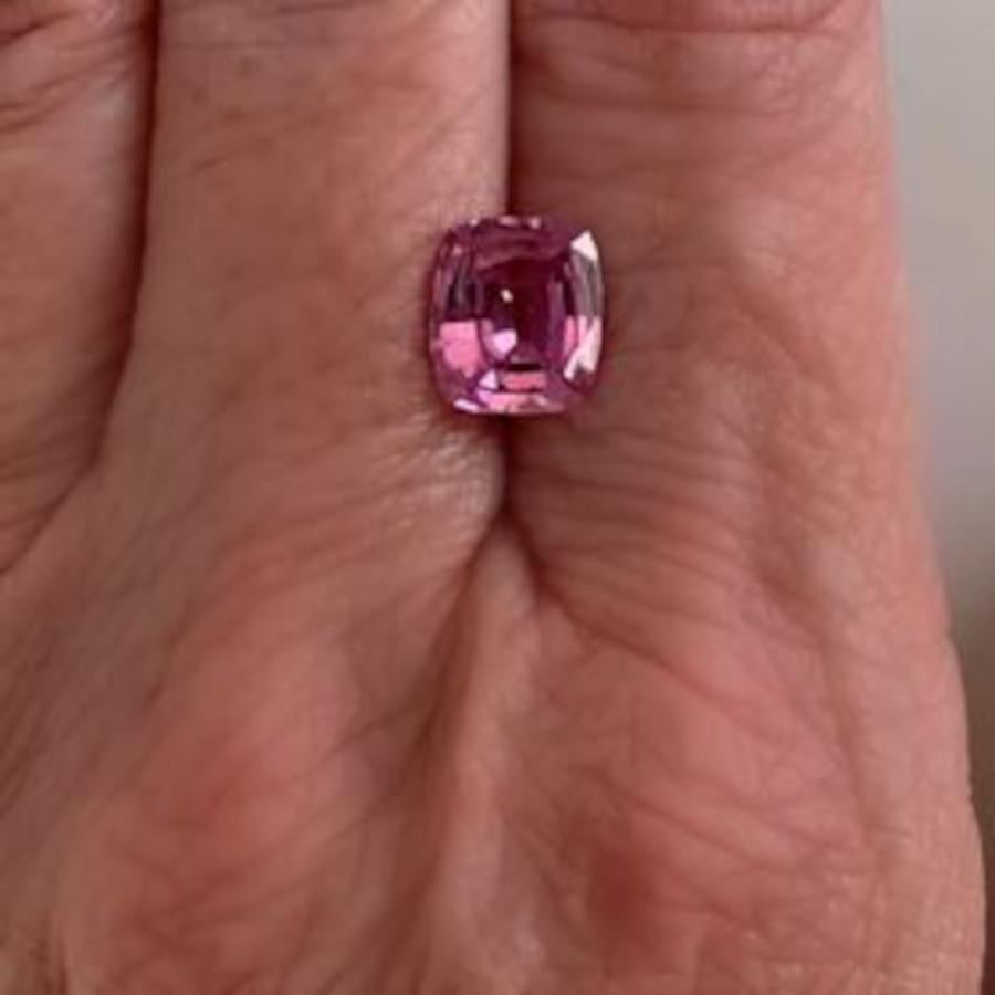Unheated 2.74 Carat Pink Sapphire Cushion, Unset Loose Gemstone, GIA Certified In New Condition In Los Angeles, CA
