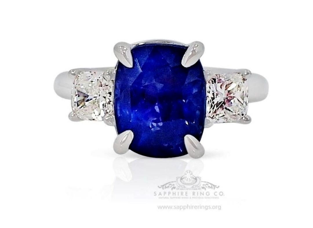 Unheated 3 Stone Sapphire Ring, 5.07 Carat Platinum 950 GIA Certified x 3 In New Condition For Sale In Tampa, FL