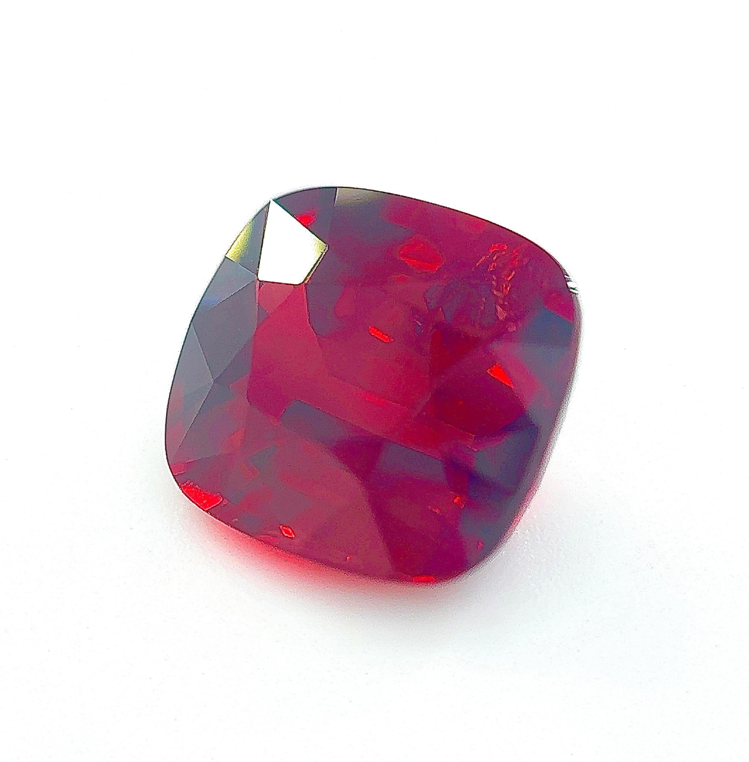 Women's or Men's Unheated 3.03 Carat Natural Ruby Loose stone in Pigeon Blood  For Sale