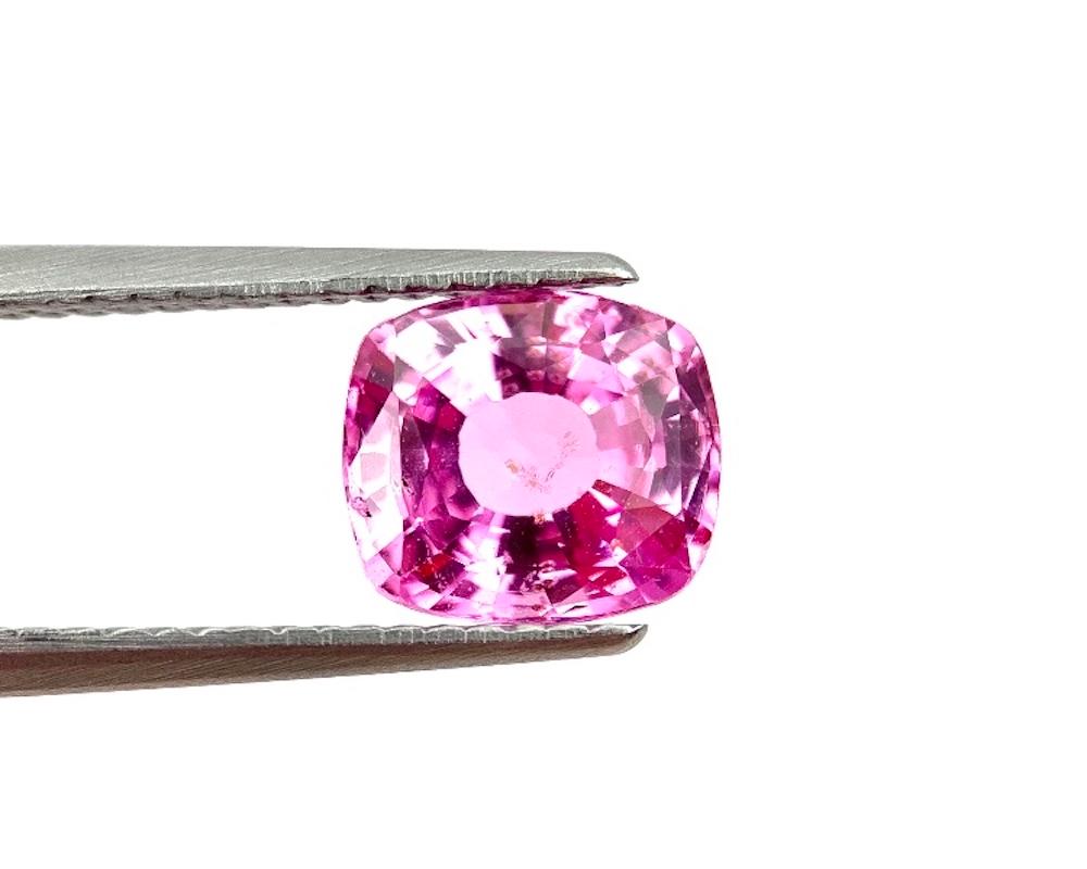 Unheated 3.11 Carat Purple Pink Sapphire, Unset Loose Gemstone, GIA Certified In New Condition For Sale In Los Angeles, CA